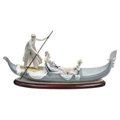 Lladro Daisa 1978 In the Gondola Couple Sculpture No. 2413 Large Porcelain