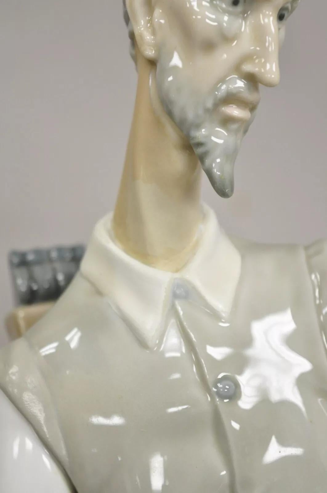 Lladro Don Quixote 1030 Glossy Porcelain Figurine Sculpture Seated With Book 2