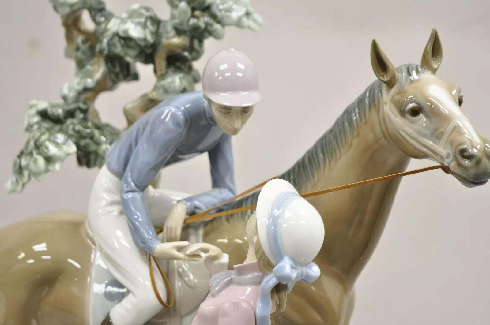 Lladro Figurilla Jockey con Lass #5036 Caballo de carreras Día del Derby Dama c/Parasol 1979 Art Nouveau en venta