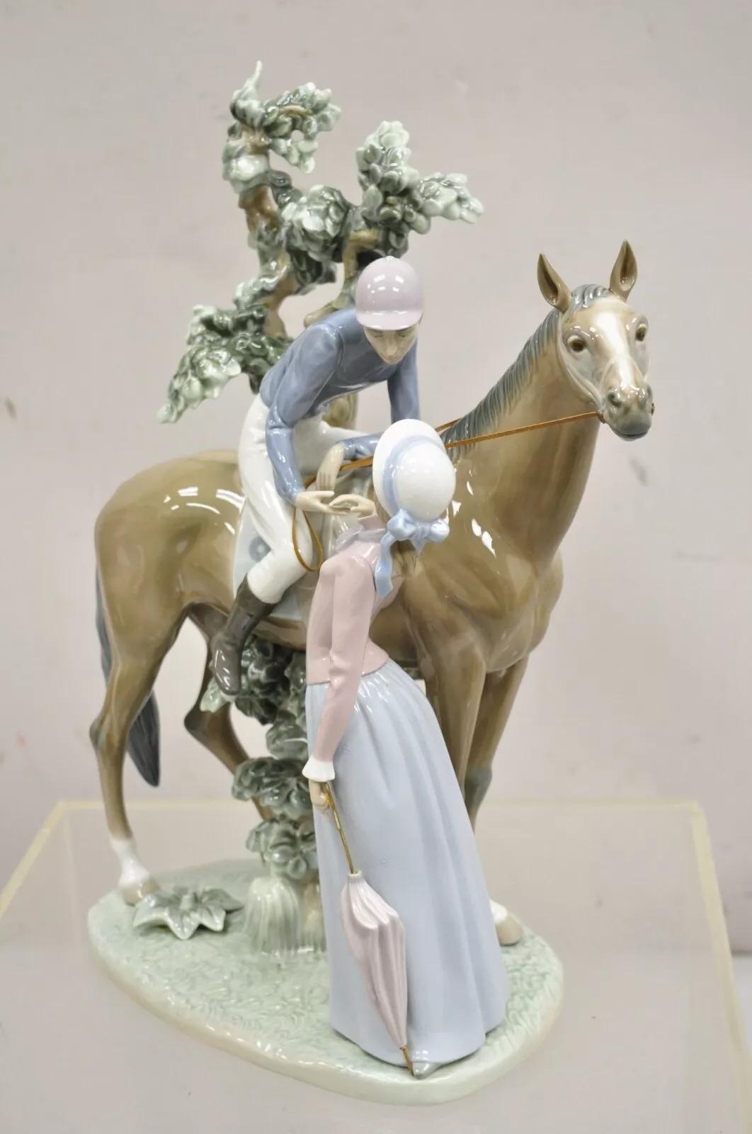 Lladro Figurilla Jockey con Lass #5036 Caballo de carreras Día del Derby Dama c/Parasol 1979 en venta 1