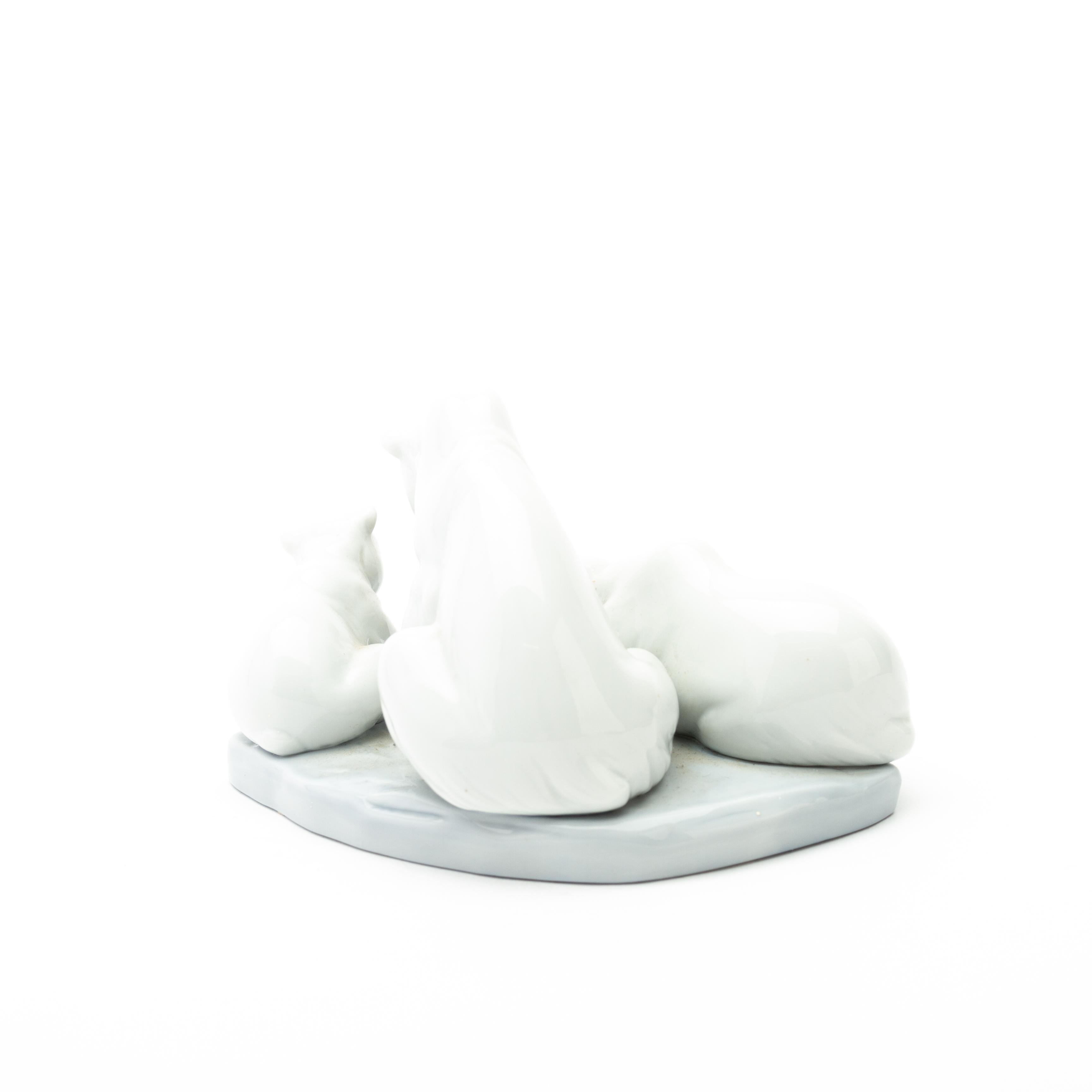 lladro polar bear with cubs