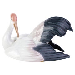 Vintage Lladro Fine Porcelain Sculpture Figure "Nesting Crane" 1599