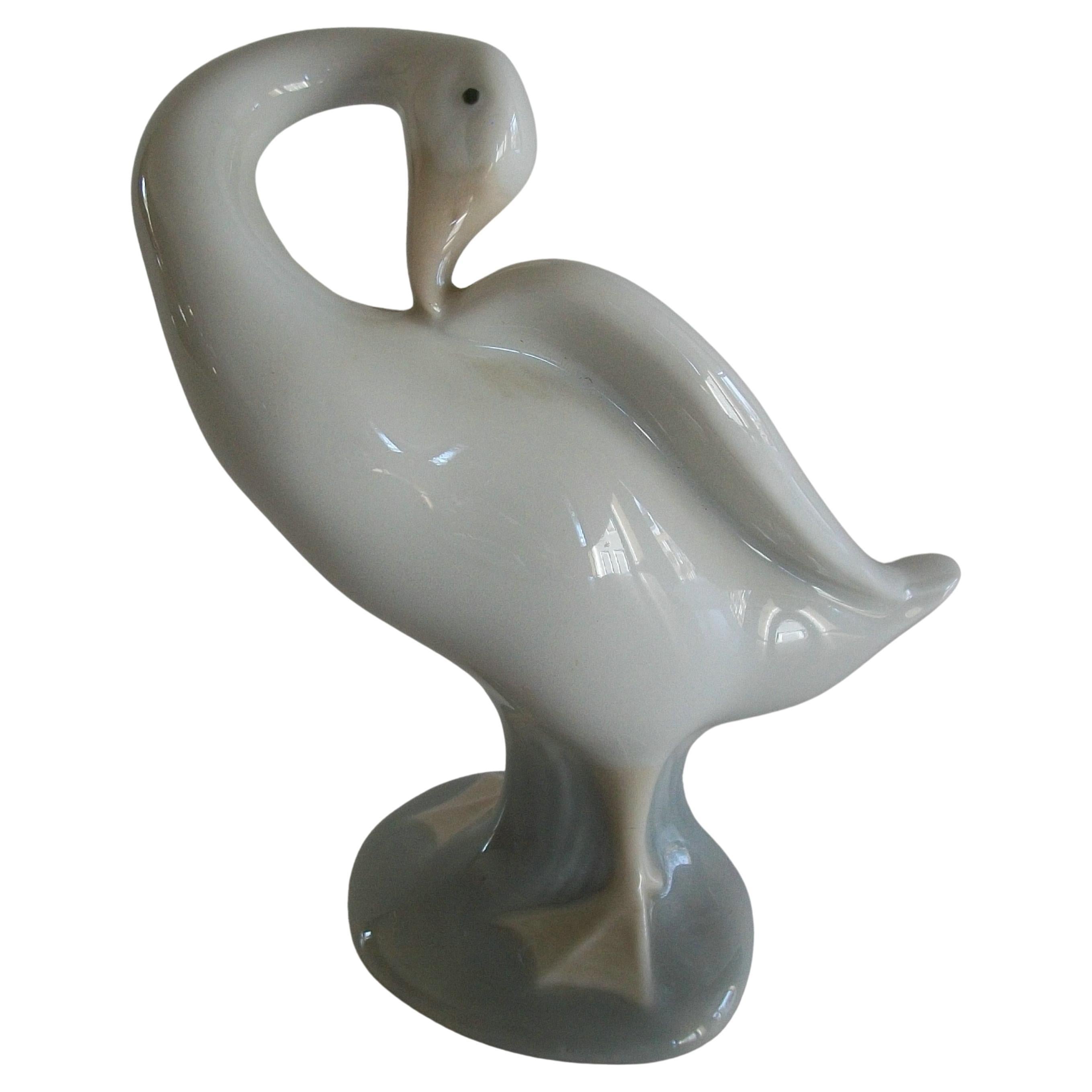 LLADRO -
Little Duck
- Vintage Porcelain Figurine - Spain - Circa 1970
s