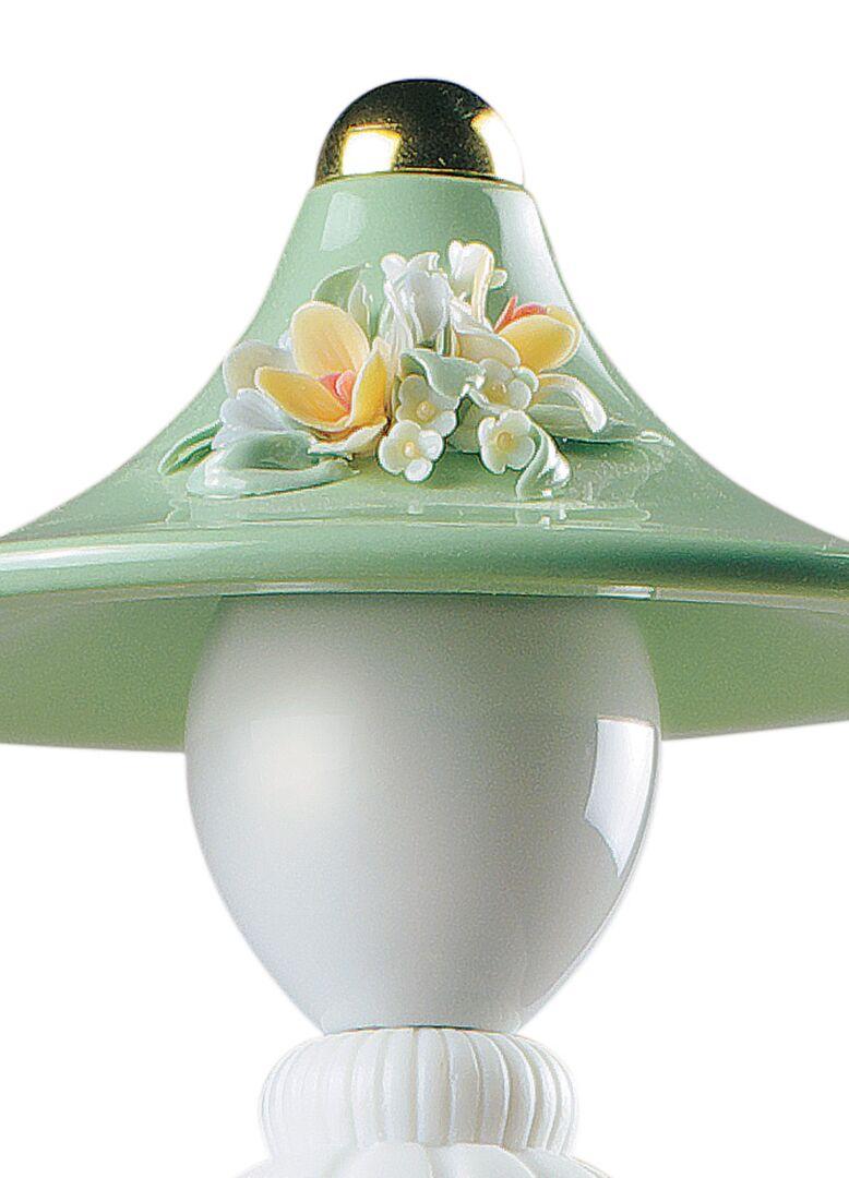 Modern Lladró Mademoiselle Daniela Table Lamp For Sale