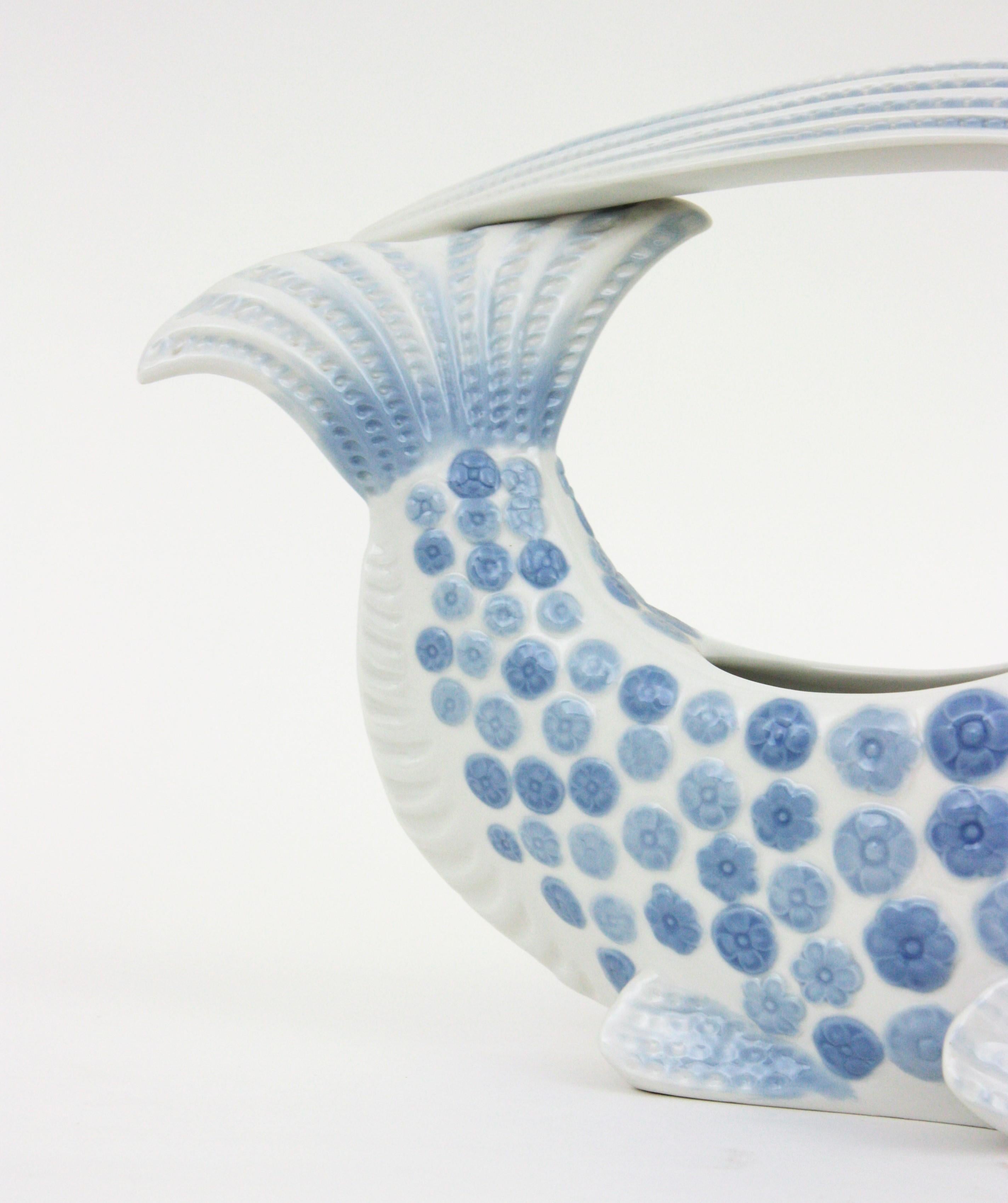 Lladró Porcelain Blue White Fish Centerpiece Vase Planter, Spain, 1970s For Sale 1