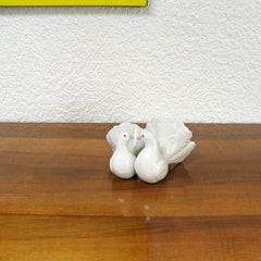Lladro Porcelain 'Couple of Doves' Birds Sculpture by Antonio Ballester