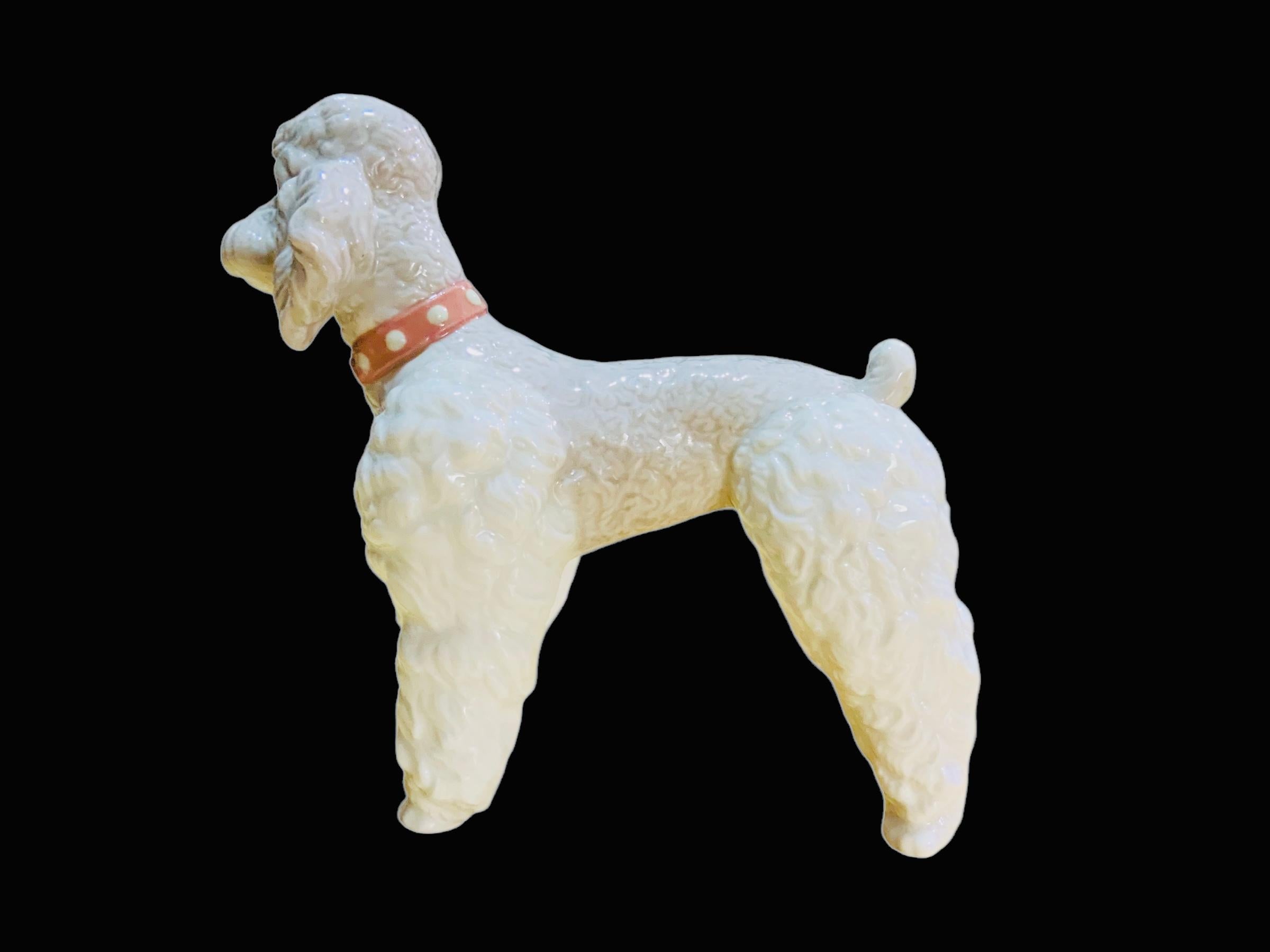 Lladro Porcelain Figurine of a Poodle Dog In Good Condition In Guaynabo, PR