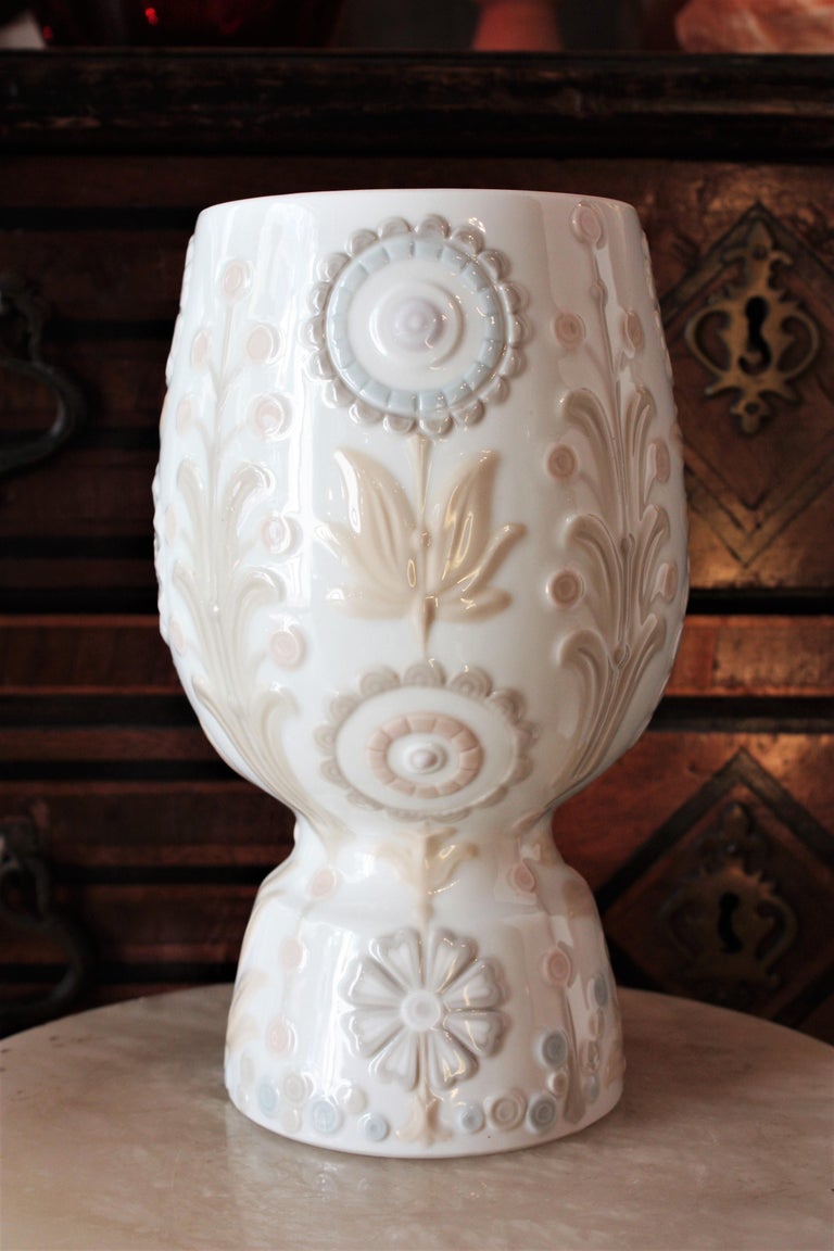 Spanish Lladro Porcelain Floral Vase, 1970s  For Sale