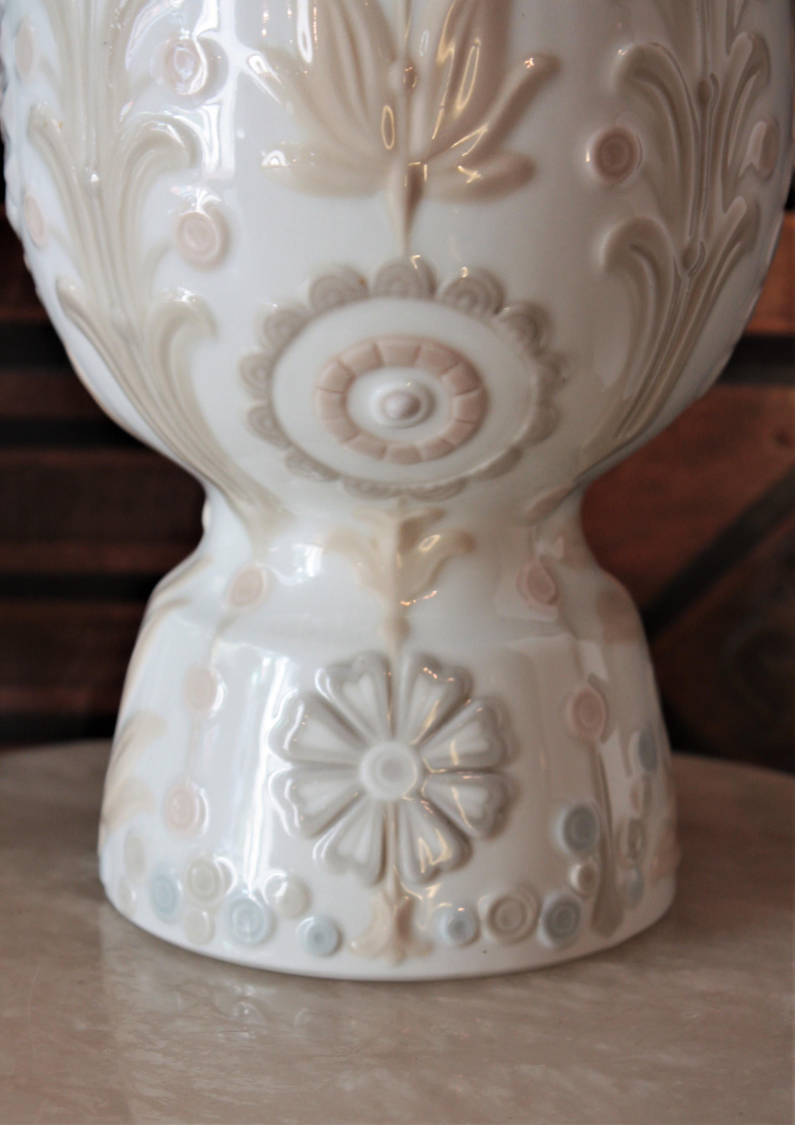 Lladro Porcelain Floral Vase, 1970s at 1stDibs