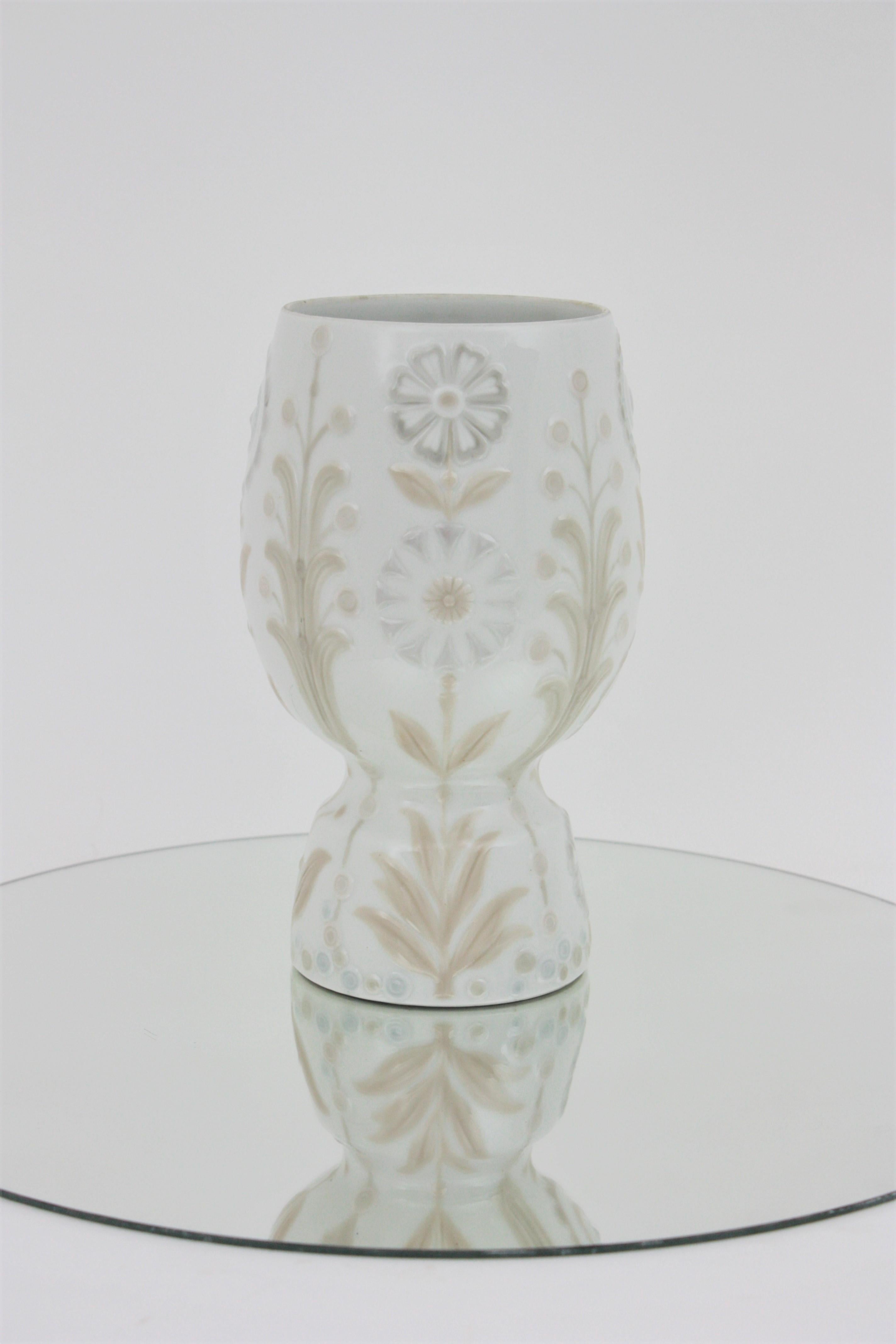 20th Century Lladro Porcelain Floral Vase, 1970s