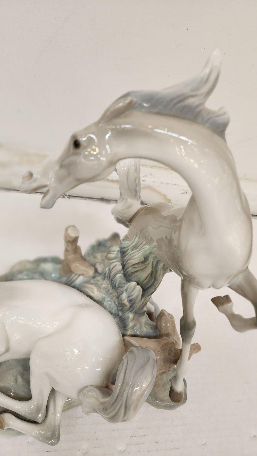 20th Century Lladro Porcelain Horse sculpture For Sale