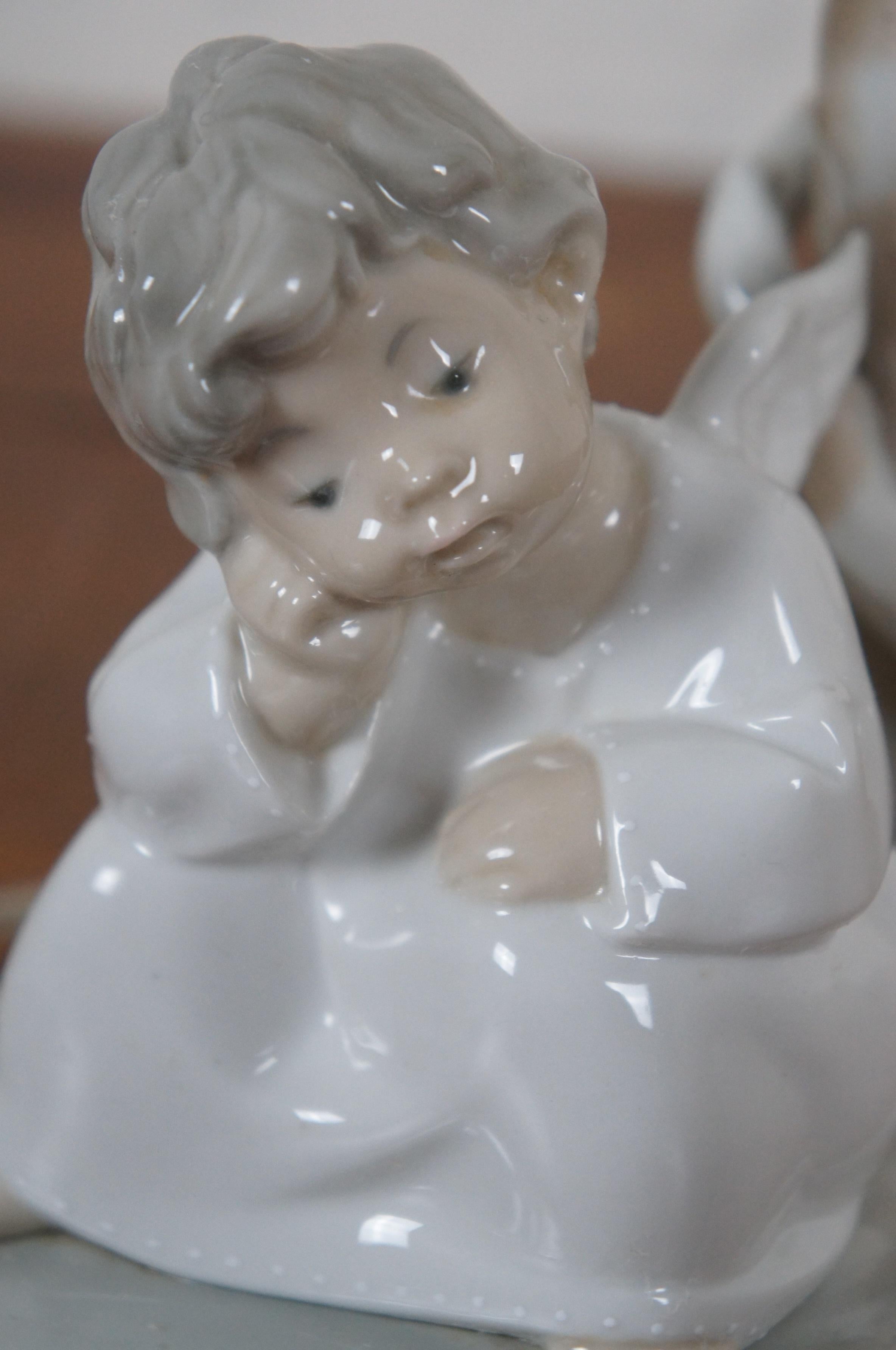 Lladro Angelo pensante seduto Lampada da tavolo in porcellana Fulgencio Garcia 12