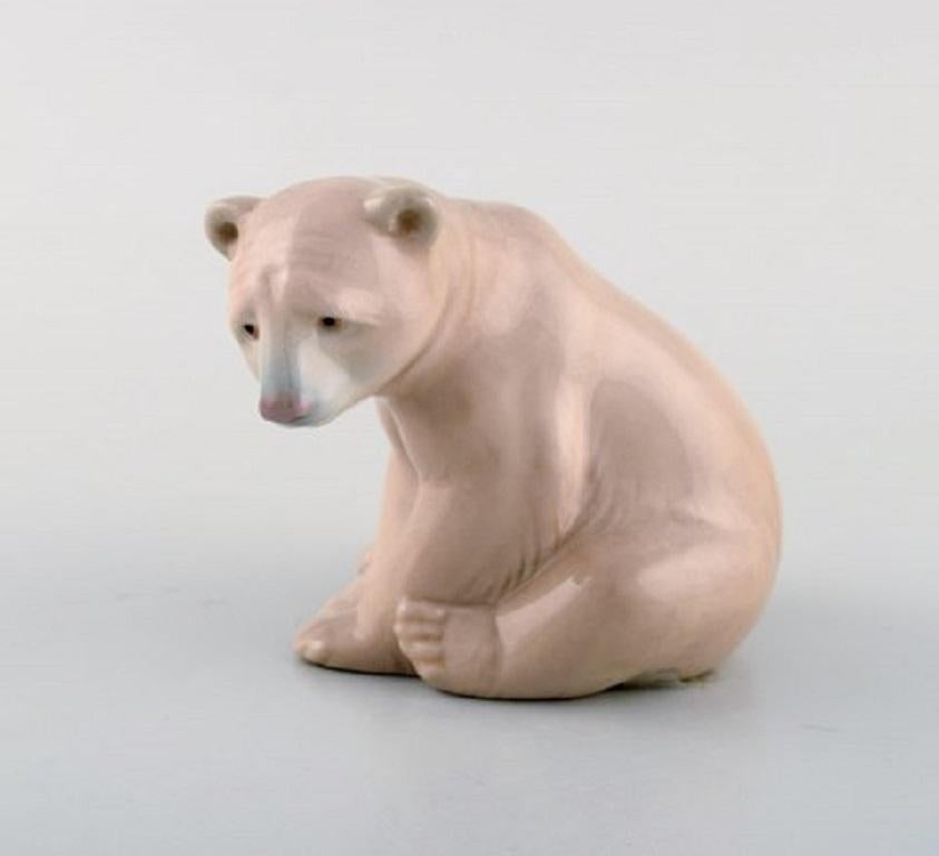 Lladro, Spanien, fünf Porzellanfiguren, vier Bären und ein Kalb, 1980er-1990er Jahre (Spanisch) im Angebot