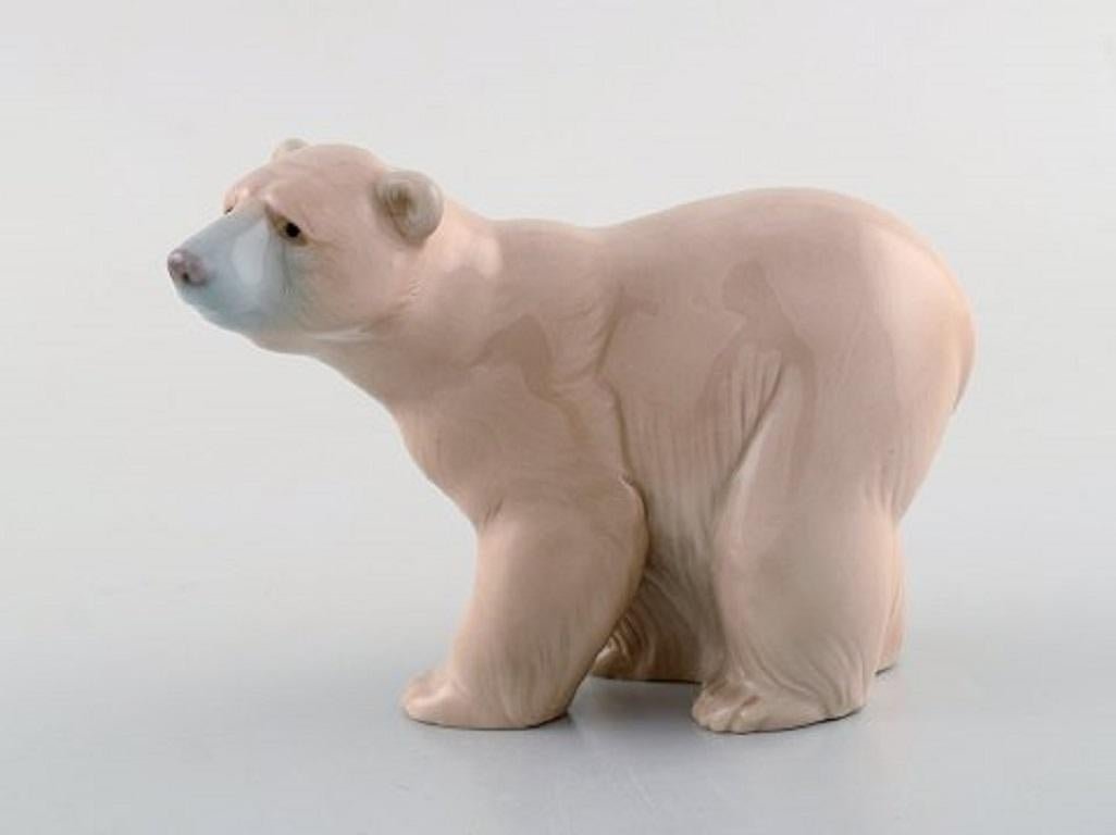 Spanish Lladro, Spain, Five Porcelain Figurines, Four Bears and a Calf, 1980s-1990s For Sale
