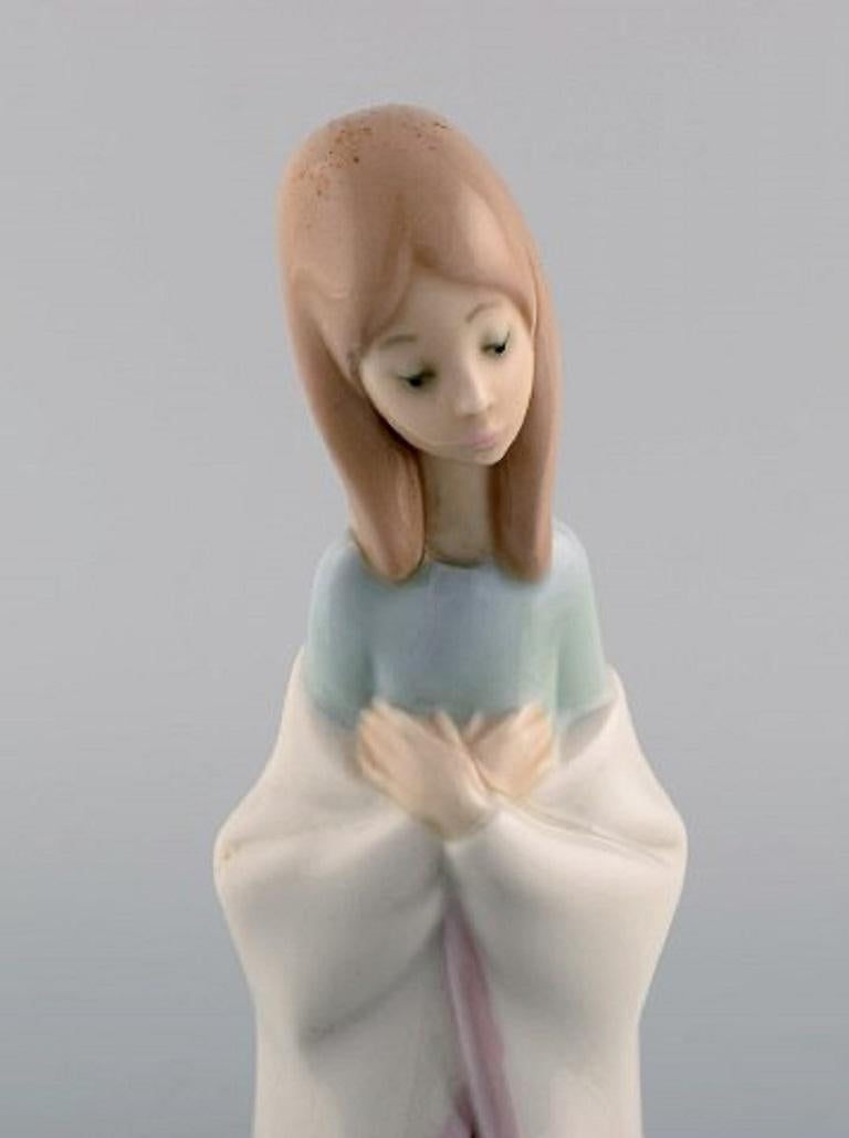 Lladro, Spain, Four Porcelain Figurines, Girls, 1970s-1980s In Excellent Condition In Copenhagen, DK
