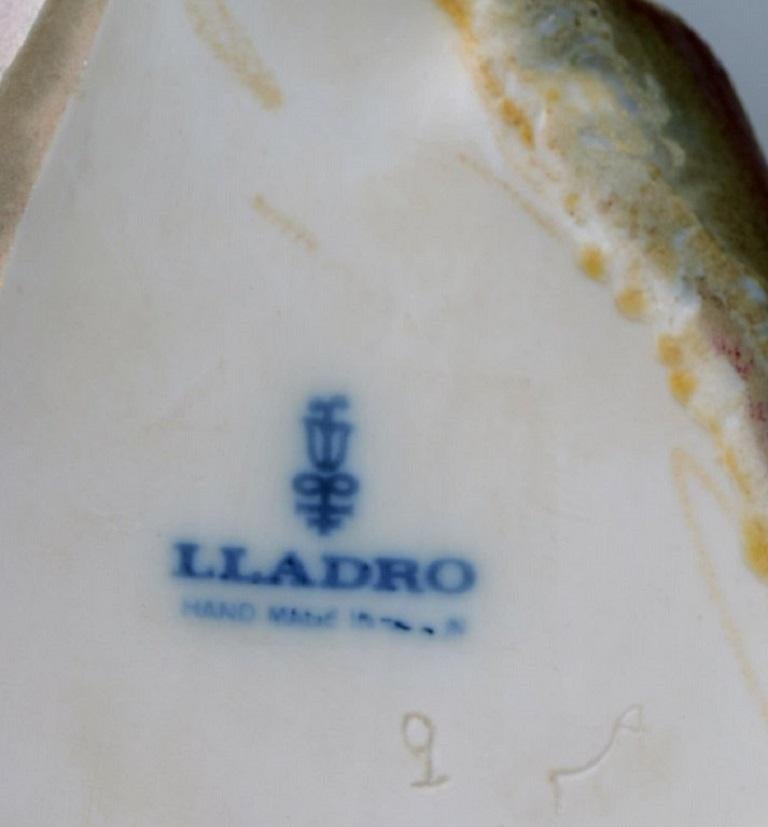 Lladro, Spain, Large and Rare Sculpture in Glazed Ceramics, Lying Cat, 1960s In Excellent Condition In Copenhagen, DK