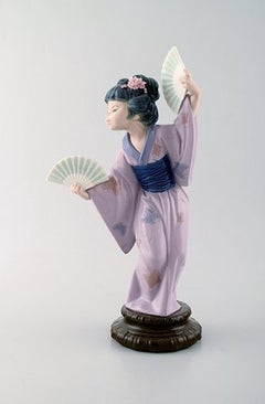 Lladro, Spain, Large Figure in Glazed Porcelain, Geisha with Fans, 20th Century