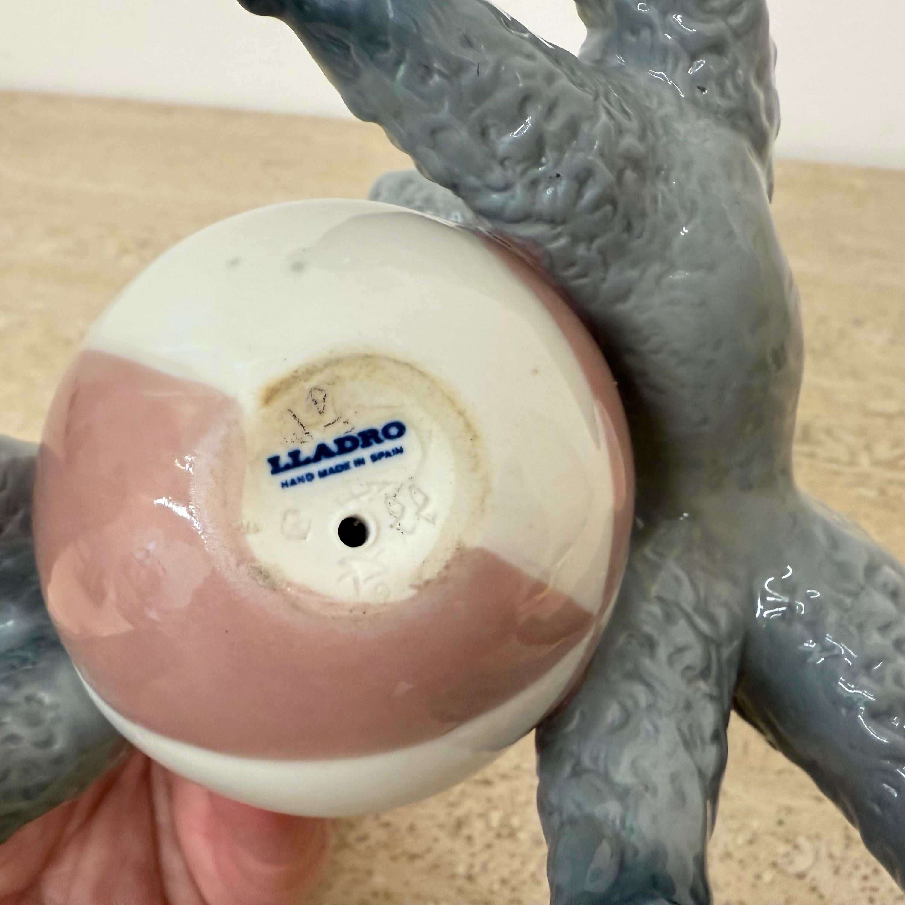 Lladro porcelana española rara escultura caniche en venta 4