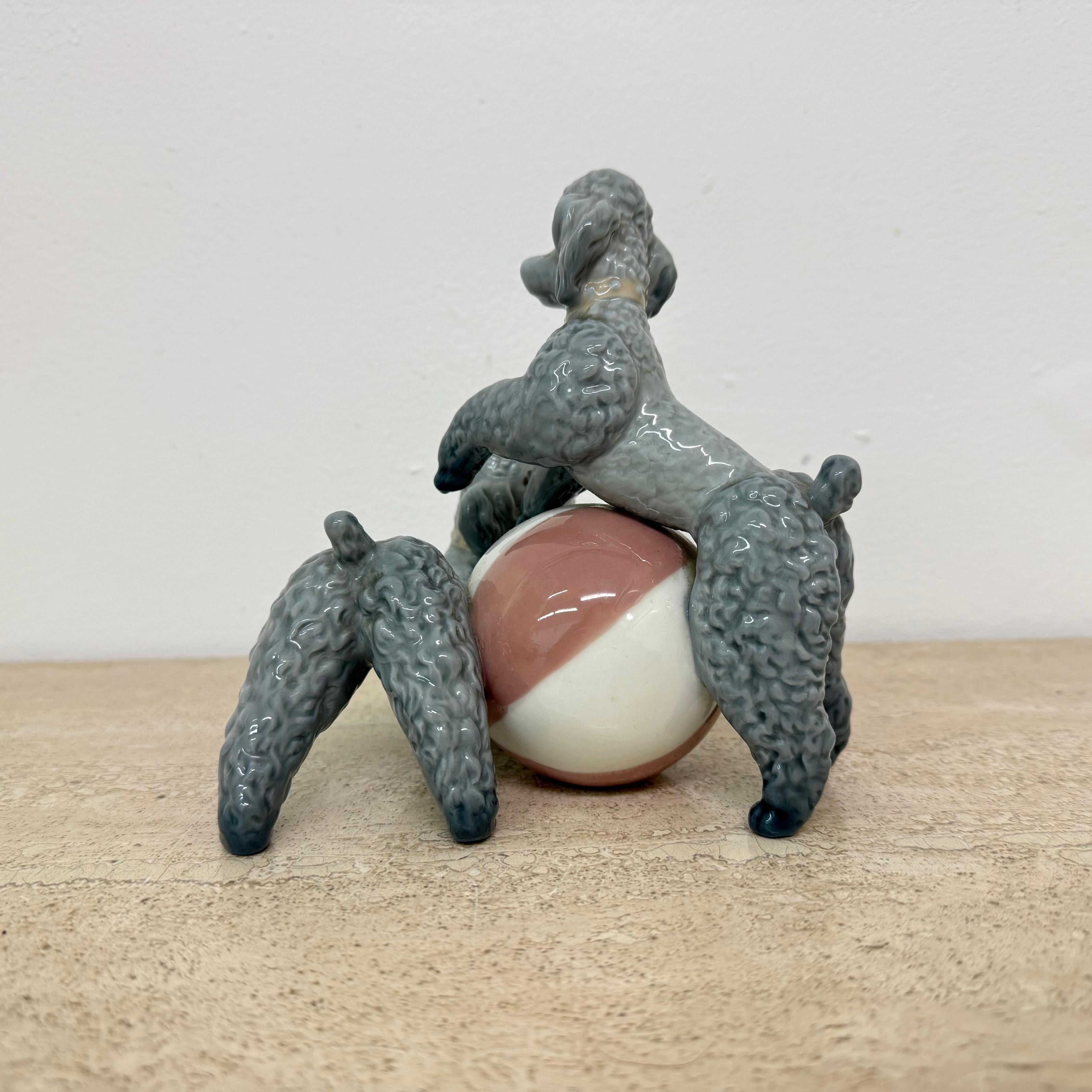 Lladro porcelana española rara escultura caniche Porcelana en venta