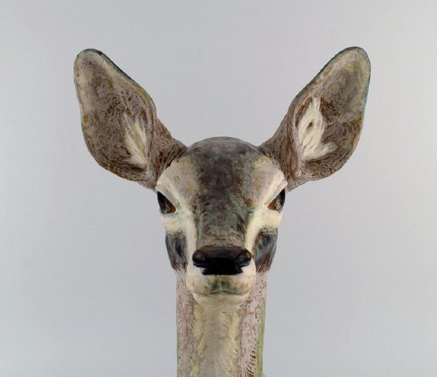 Vernissé Lladro, Espagne. Très grande sculpture en céramique émaillée. Cerf. des années 1970/80 en vente