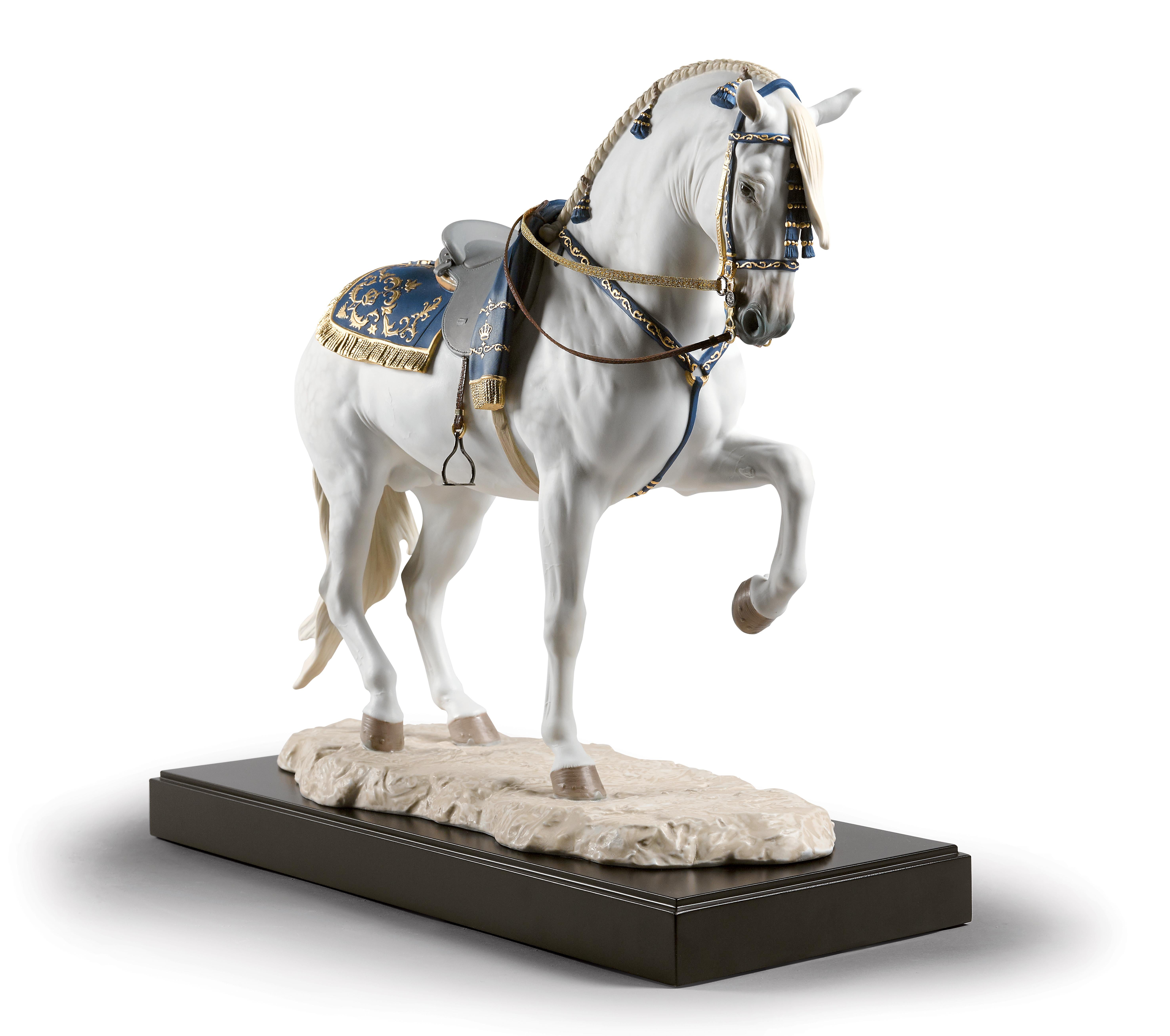 Espagnol Sculpture Lladró en forme de cheval de pure race espagnole par Ernest Massuet. Édition limitée. en vente