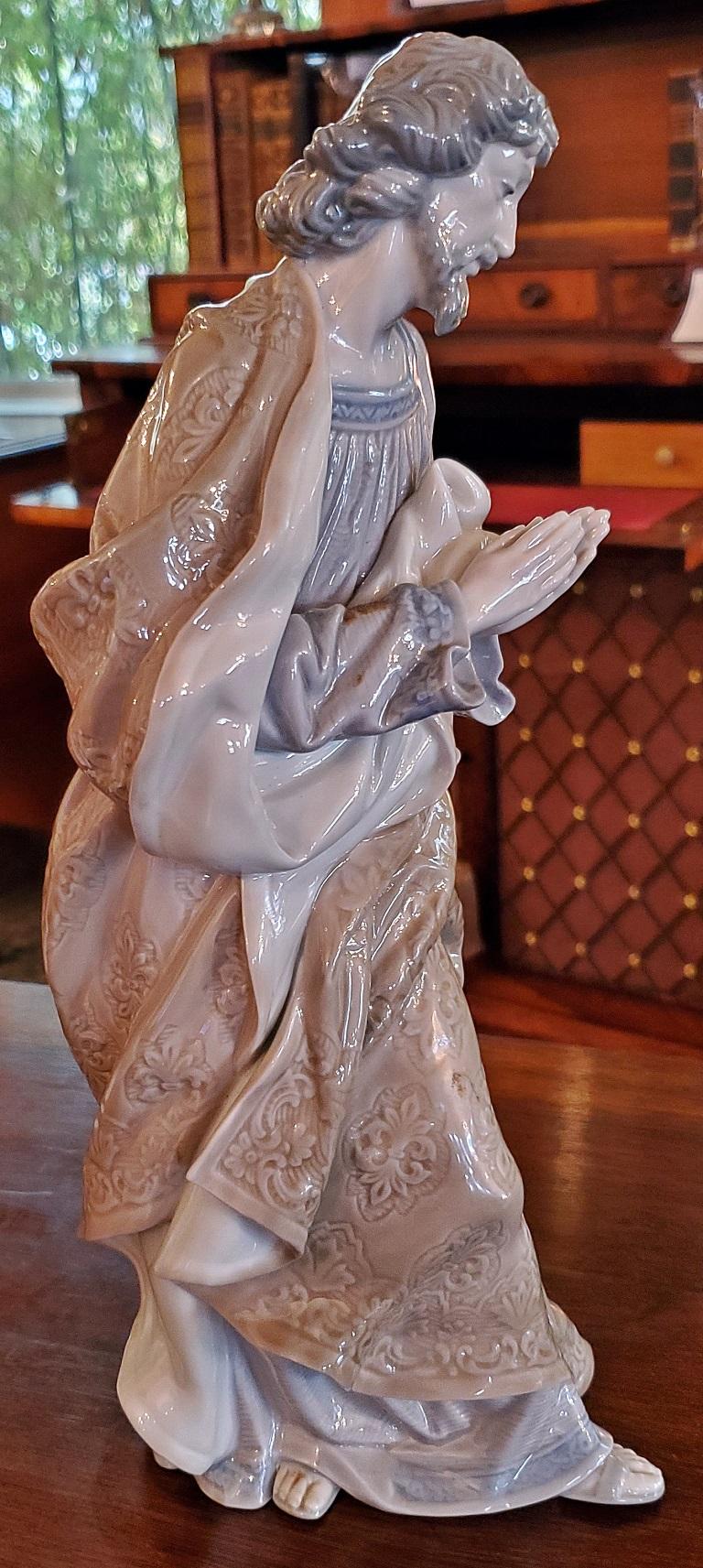 Spanish Lladro's 'St Joseph - San Jose Nacimiento' Figurine (now Retired) For Sale