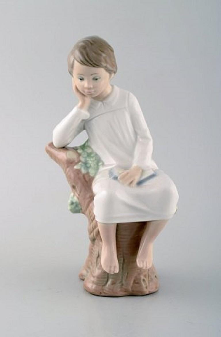 Late 20th Century Lladro, Tengra and Zaphir, Spain, Four Porcelain Figurines of Children For Sale