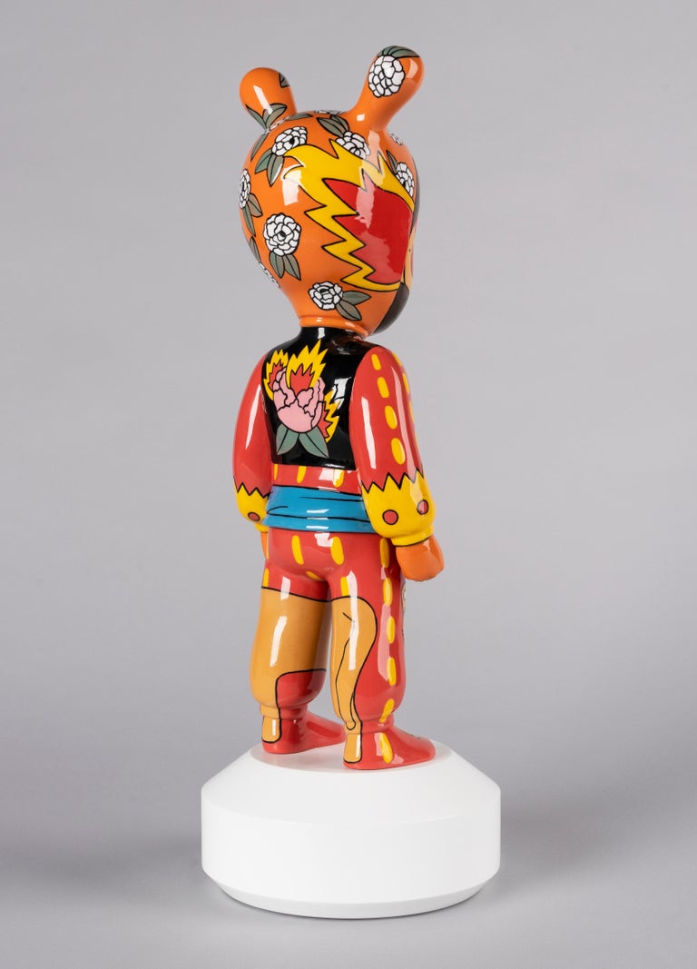 Hand-Crafted Lladró The Guest Figurine Large Model by Ricardo Cavolo. Limited Edition. For Sale