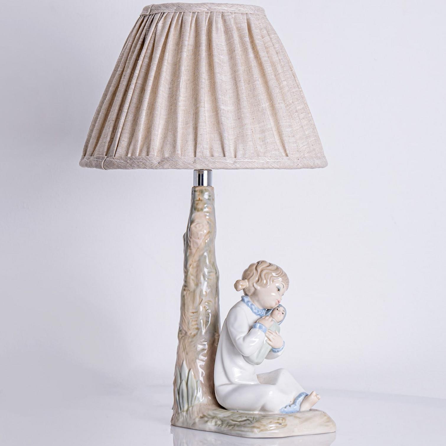 Lladro Zaphir Porcelain Lamp Girl with Doll, Spain 1970s For Sale 1
