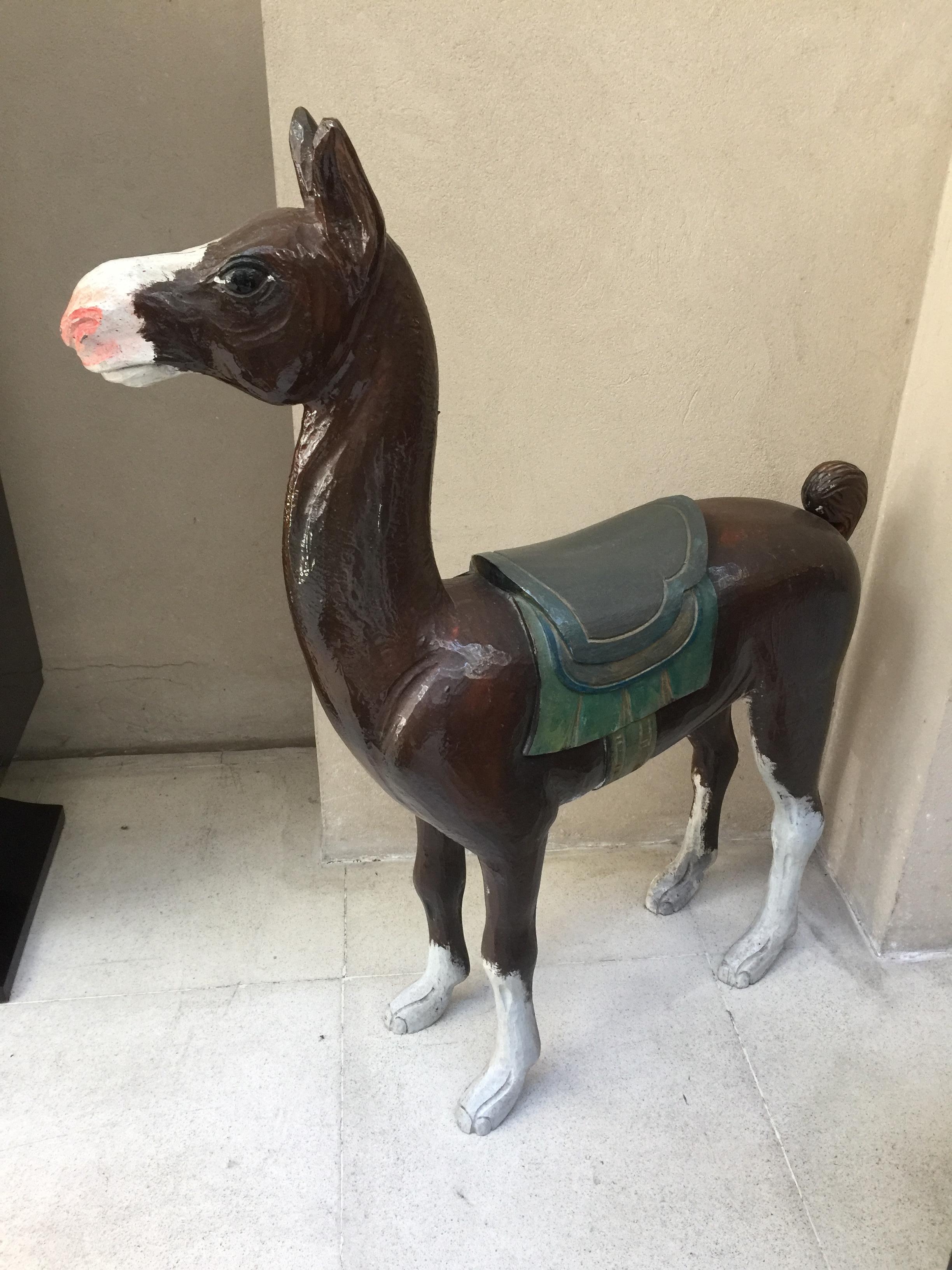 Llama, 1930 in vendita 6