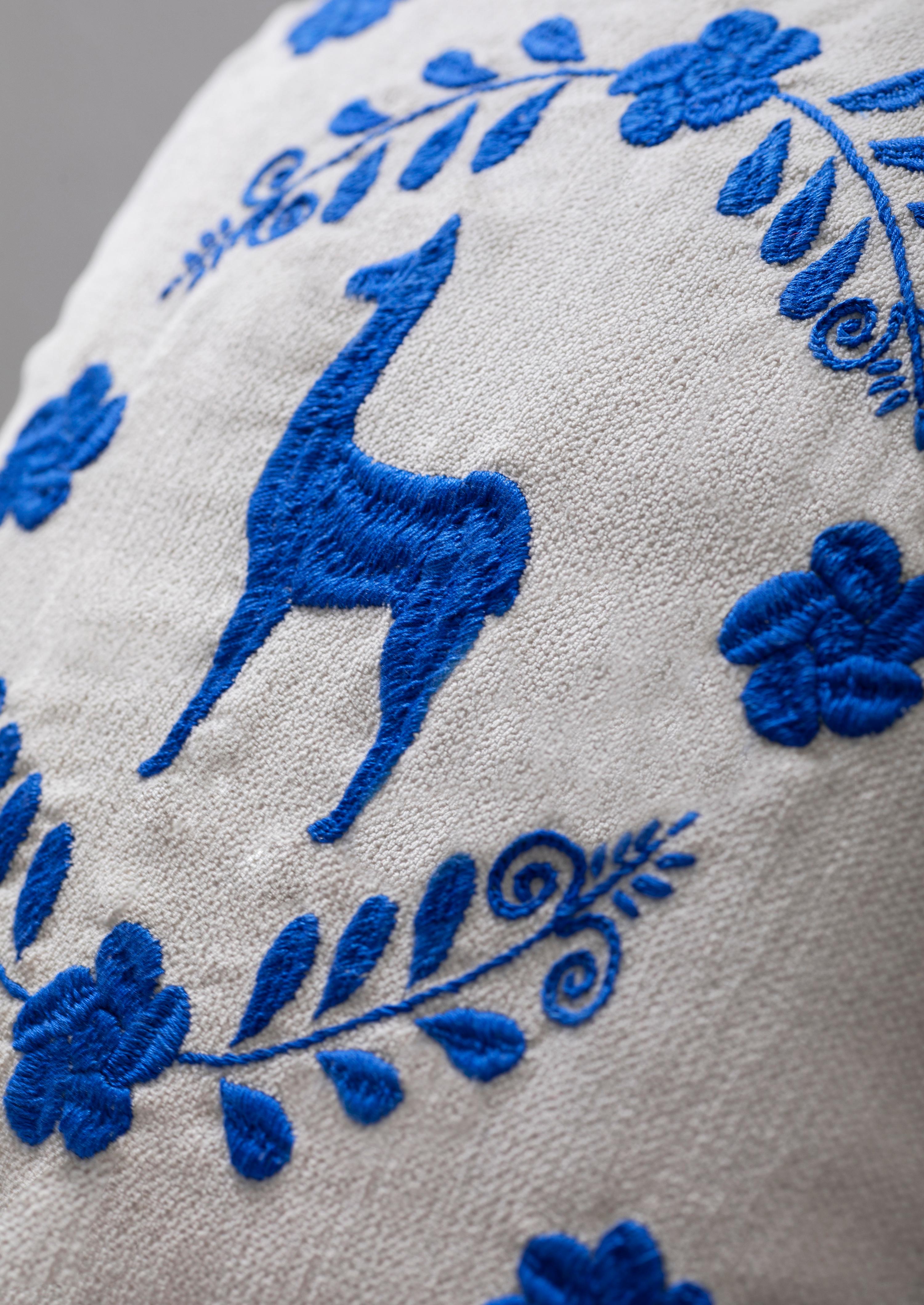 LLAMA Handbestickte dekorative Kissen mit elfenbeinfarbener Polsterung ANDEAN, 2er-Set, Set im Zustand „Neu“ im Angebot in Quito, Pichincha