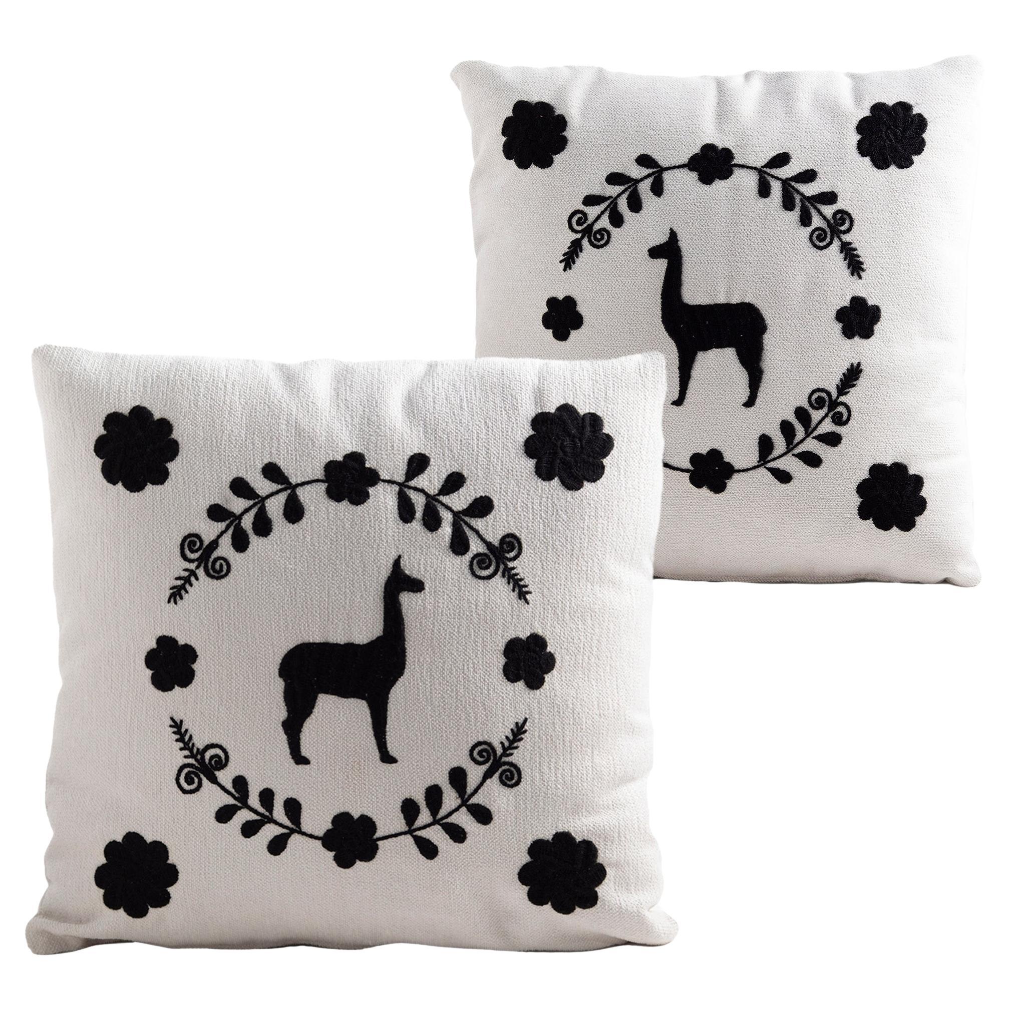 Coussins décoratifs LLAMA brodés à la main tissu d'ameublement ivoire par ANDEAN, lot de 2