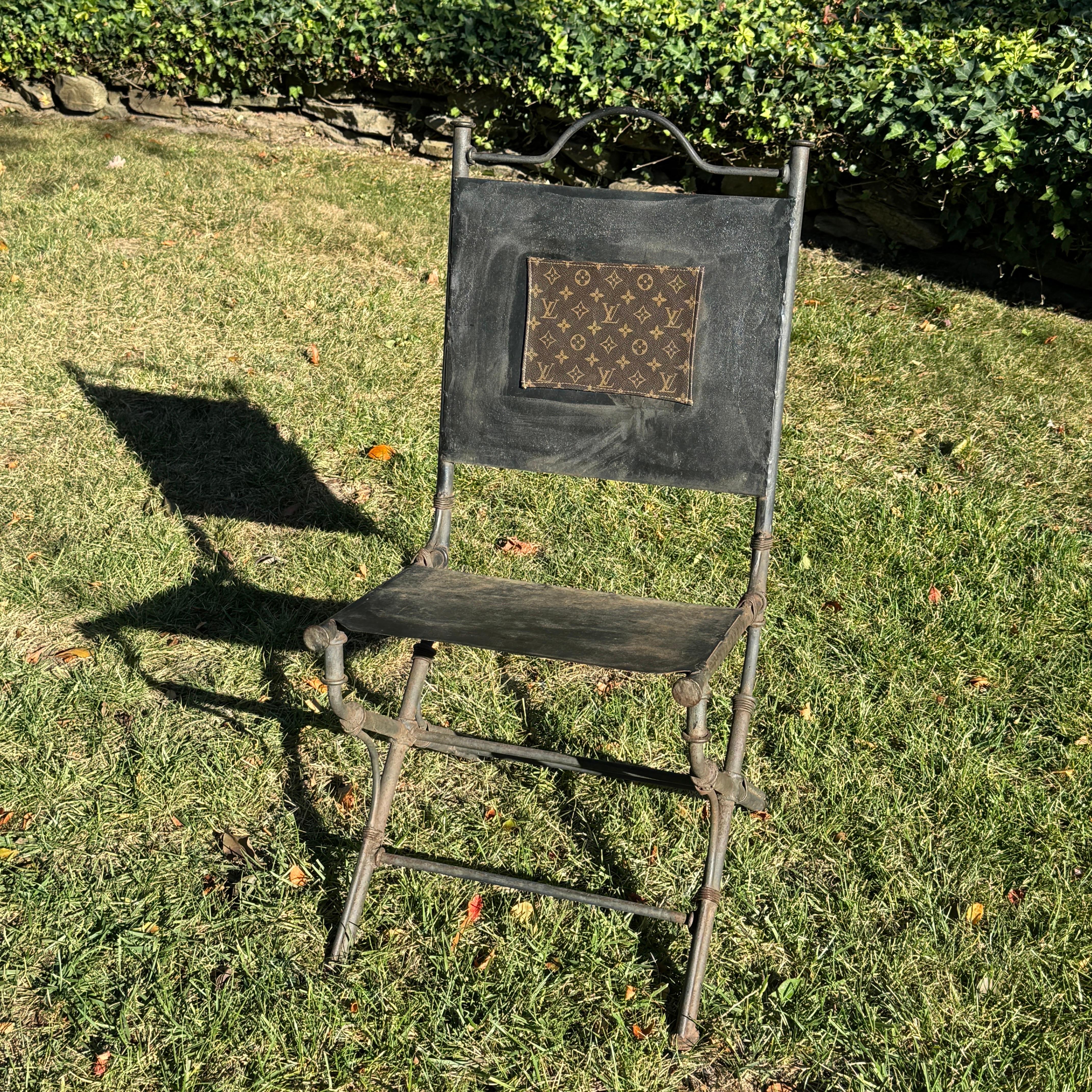 Mid-Century moderno llana Goor Sedia in ferro battuto con tessuto Louis Vuitton Monogram in vendita