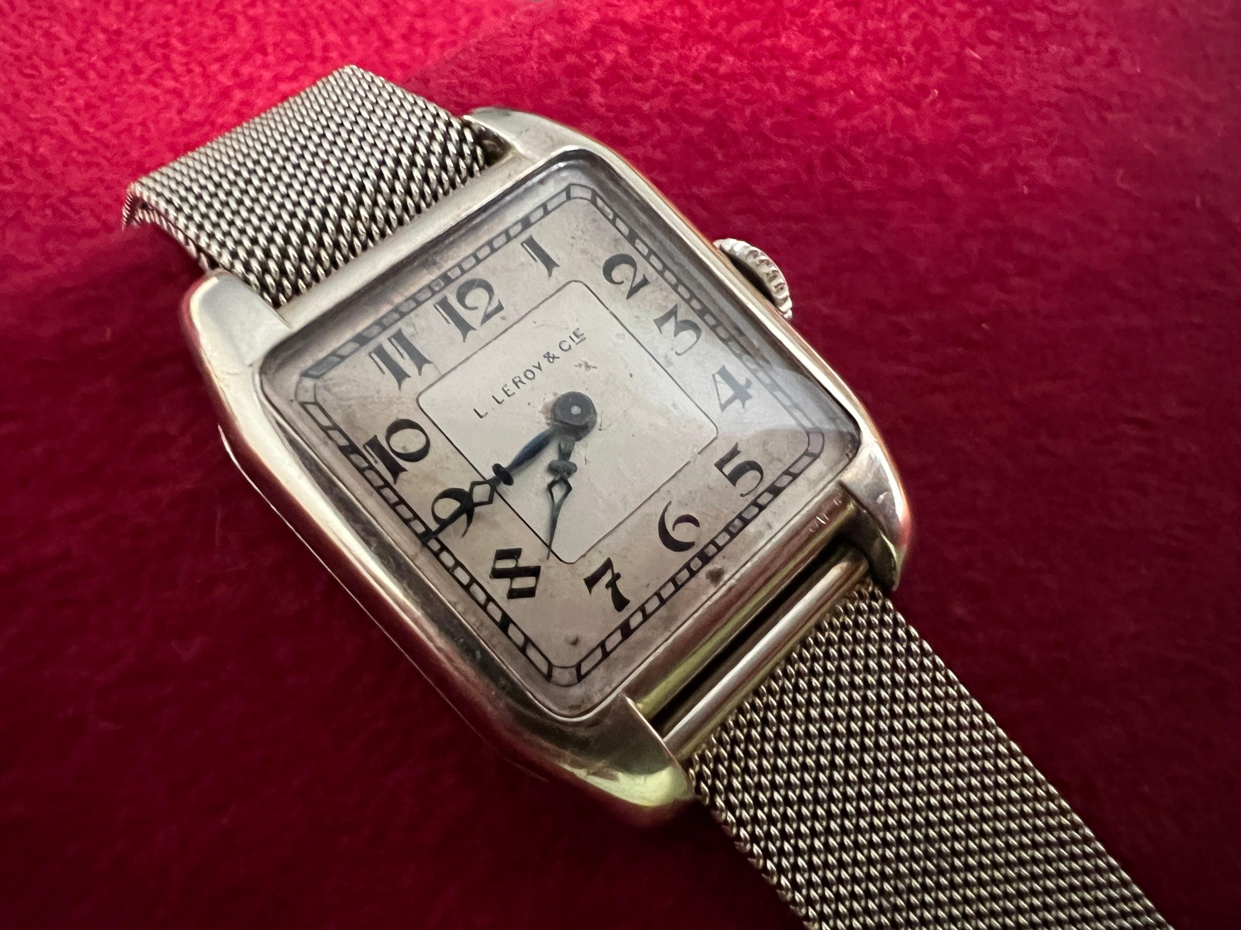 L.Leroy & Cie Platin Panzeruhr mit Armband ca' 1920's im Angebot 1