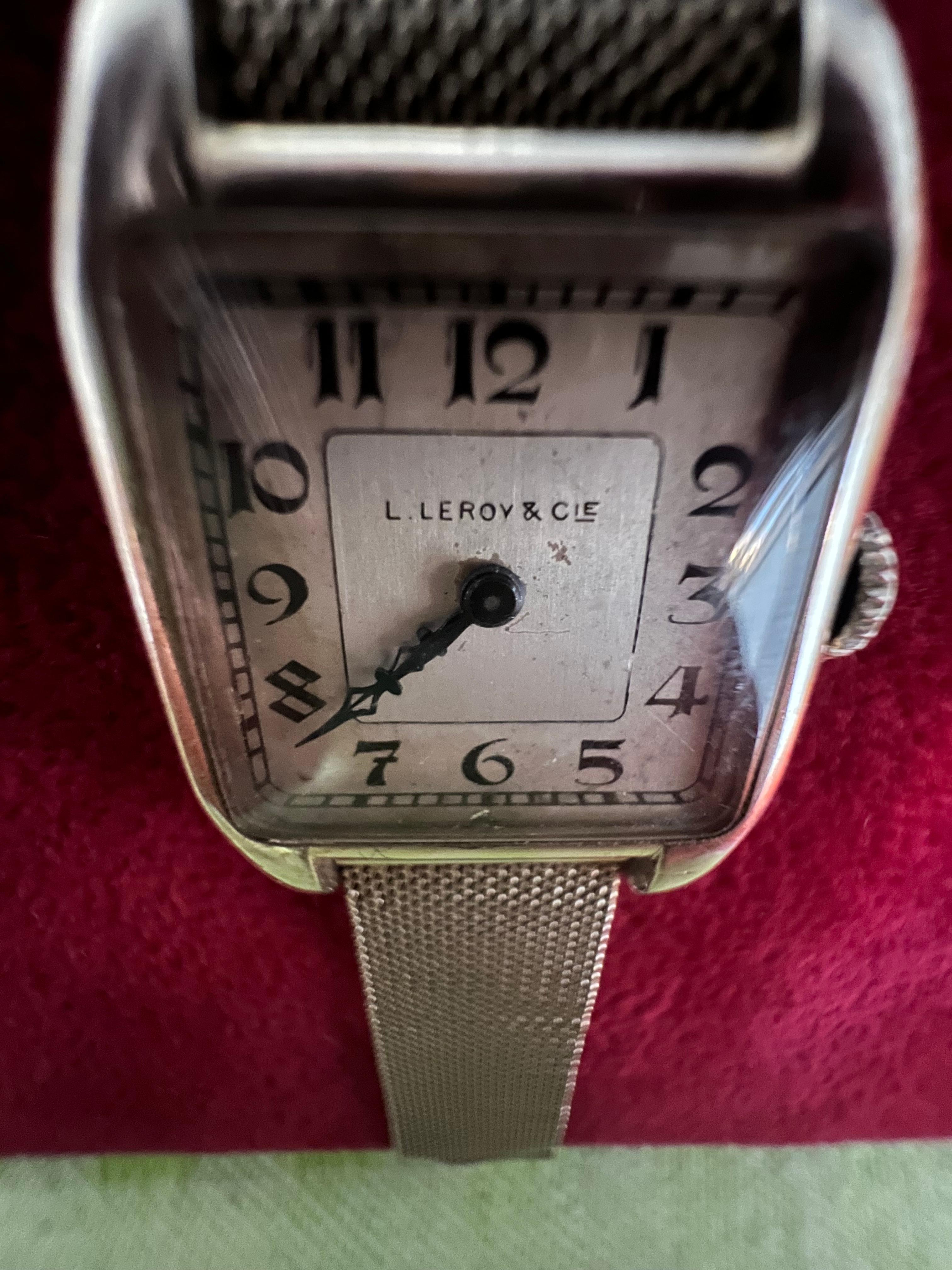 L.Leroy & Cie Platin Panzeruhr mit Armband ca' 1920's im Angebot 3