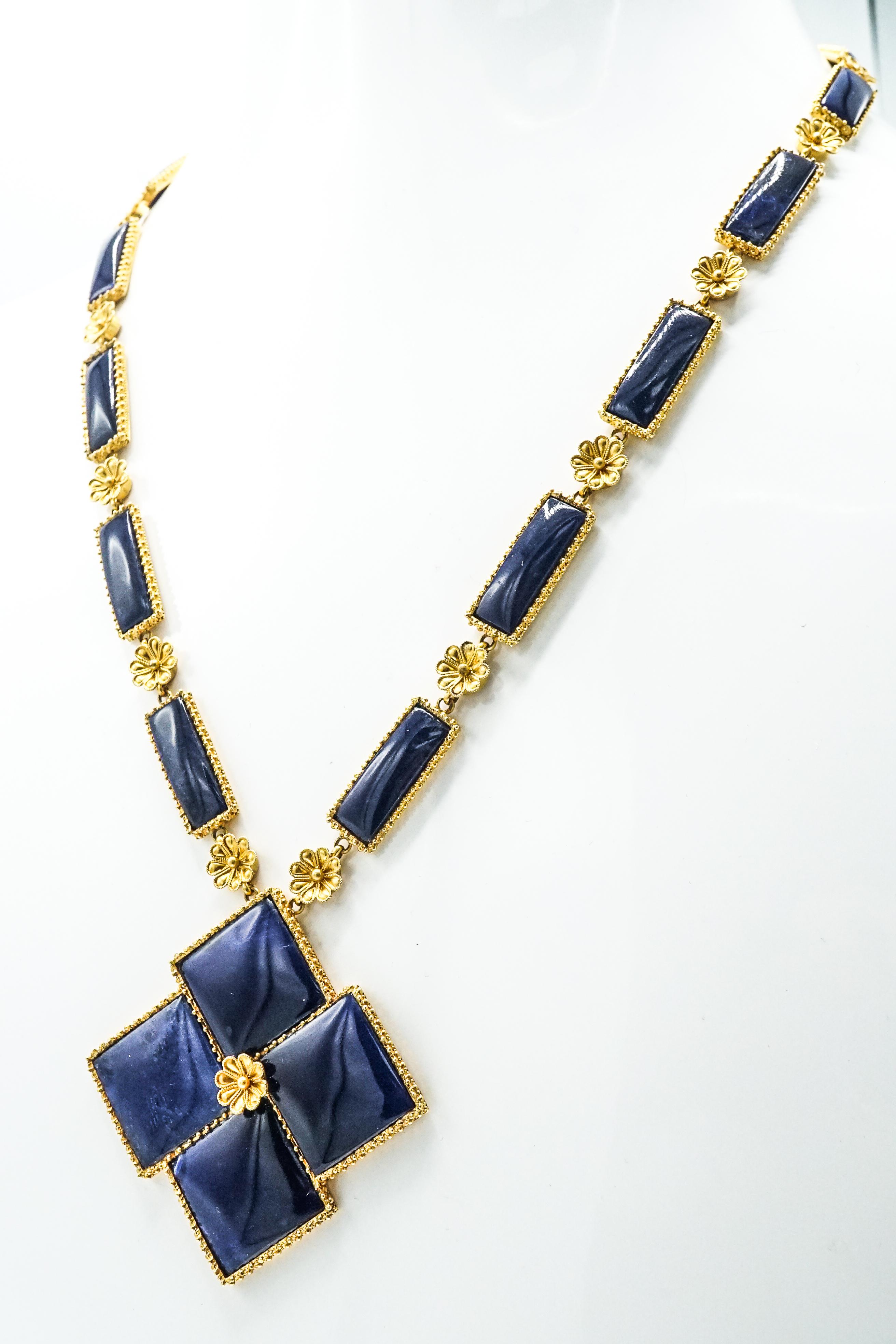 Llias Lalounis 22 Karat Gold and Sodalite Pendant-Necklace For Sale 1