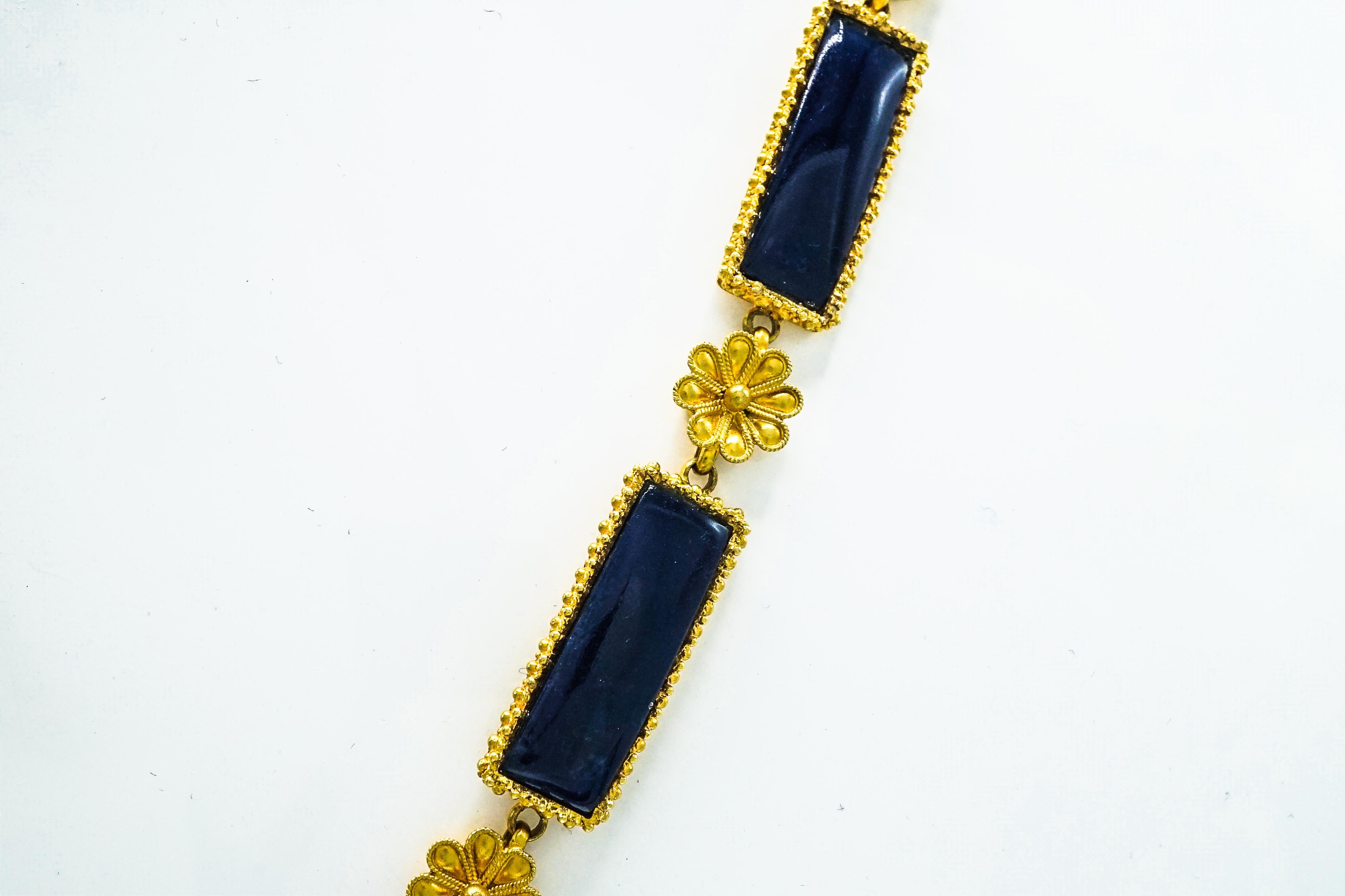 Llias Lalounis 22 Karat Gold and Sodalite Pendant-Necklace For Sale 2
