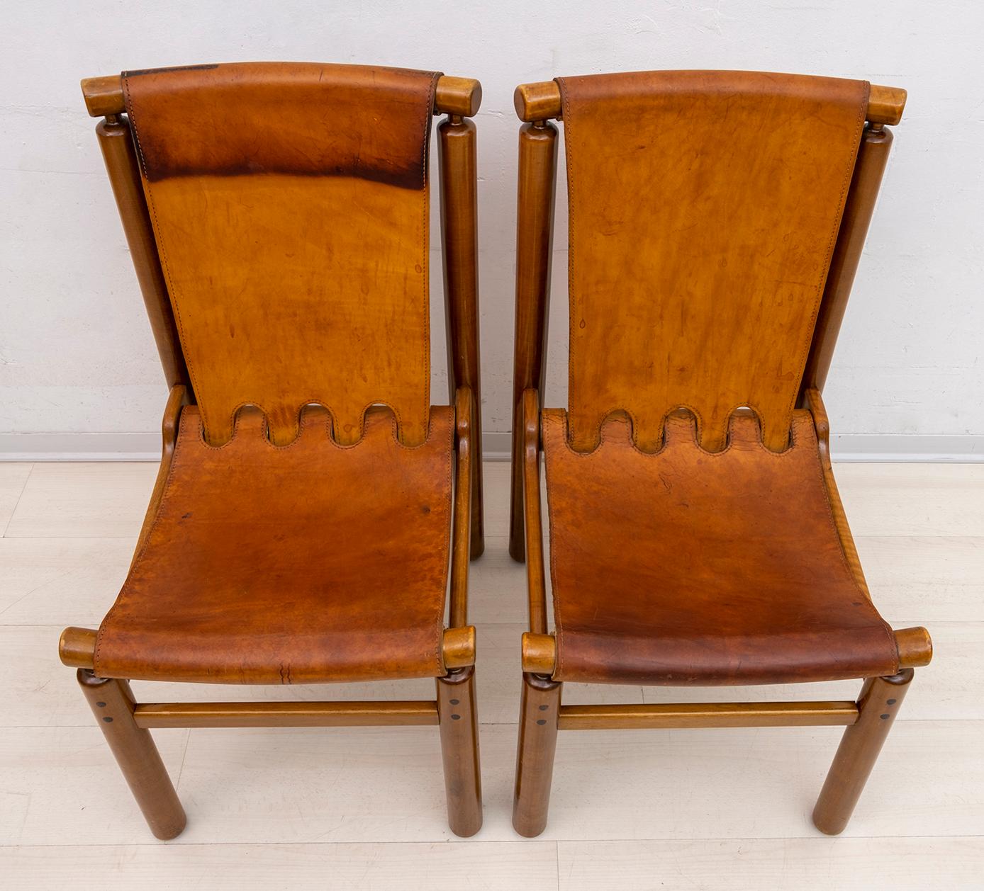 Llmari Tapiovaara Mid-Century Modern Italian Leather Dining Chairs 50s, Pair In Good Condition In Puglia, Puglia