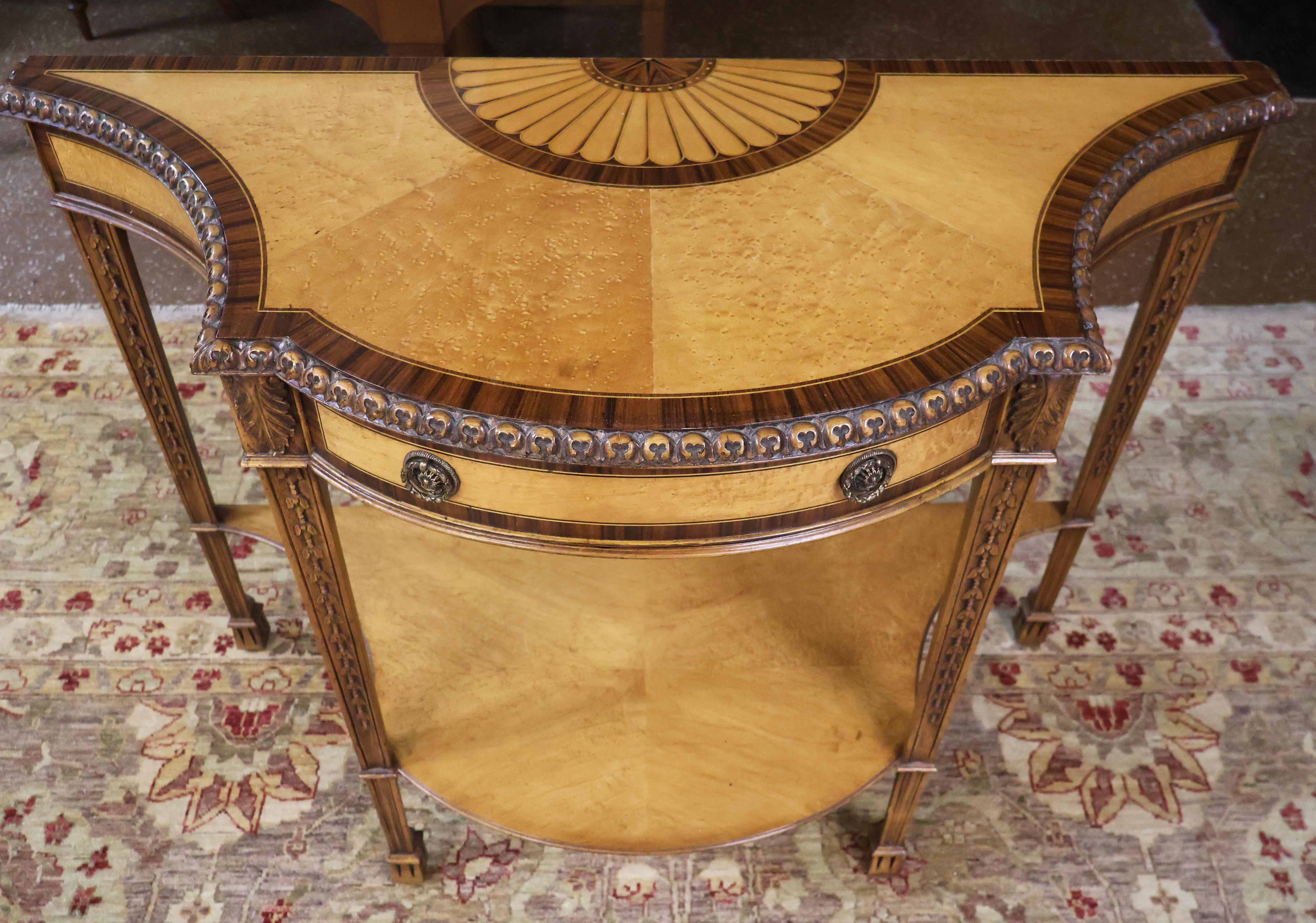 ​Lloyd Buxton Satinwood Mahogany Fan Inlaid English Regency Style Console Table

Dimensions : 45