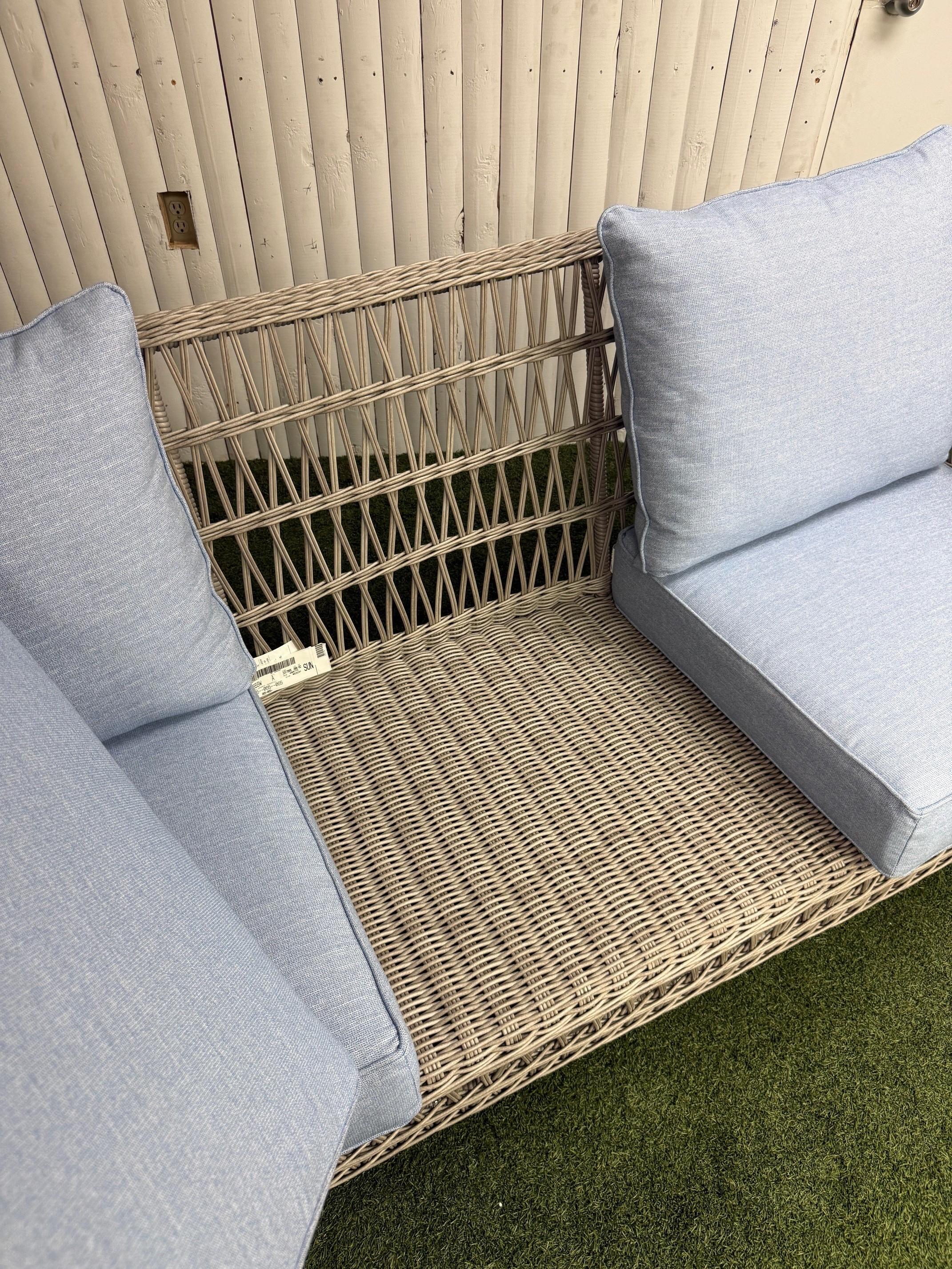 Lloyd Flanders Wicker Mackinac Collection Sofa with Sunbrella Cushions New 2