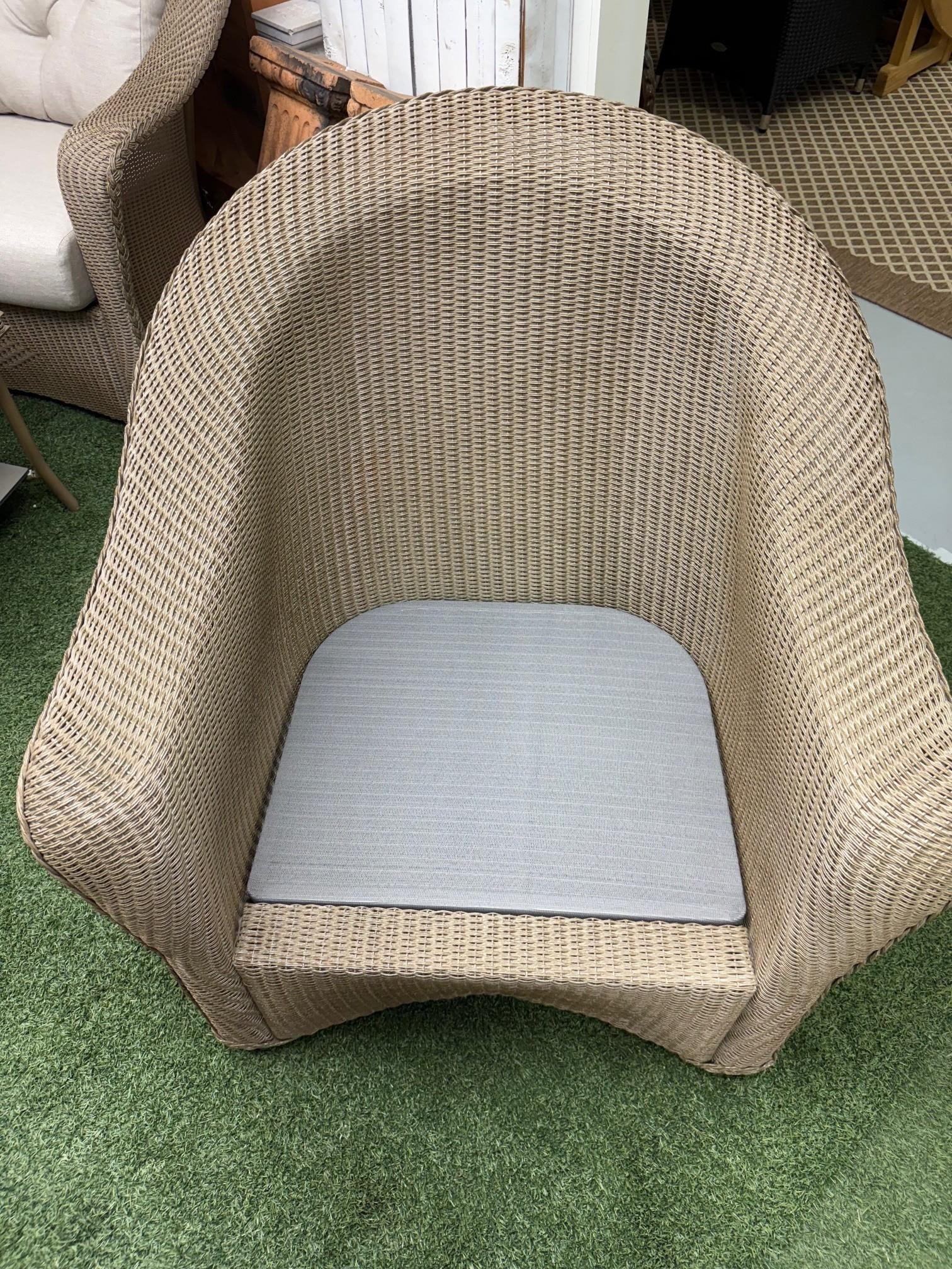 Lloyd Flanders Reflection's Lounge Chair con cuscino in Sunbrella in vendita 3