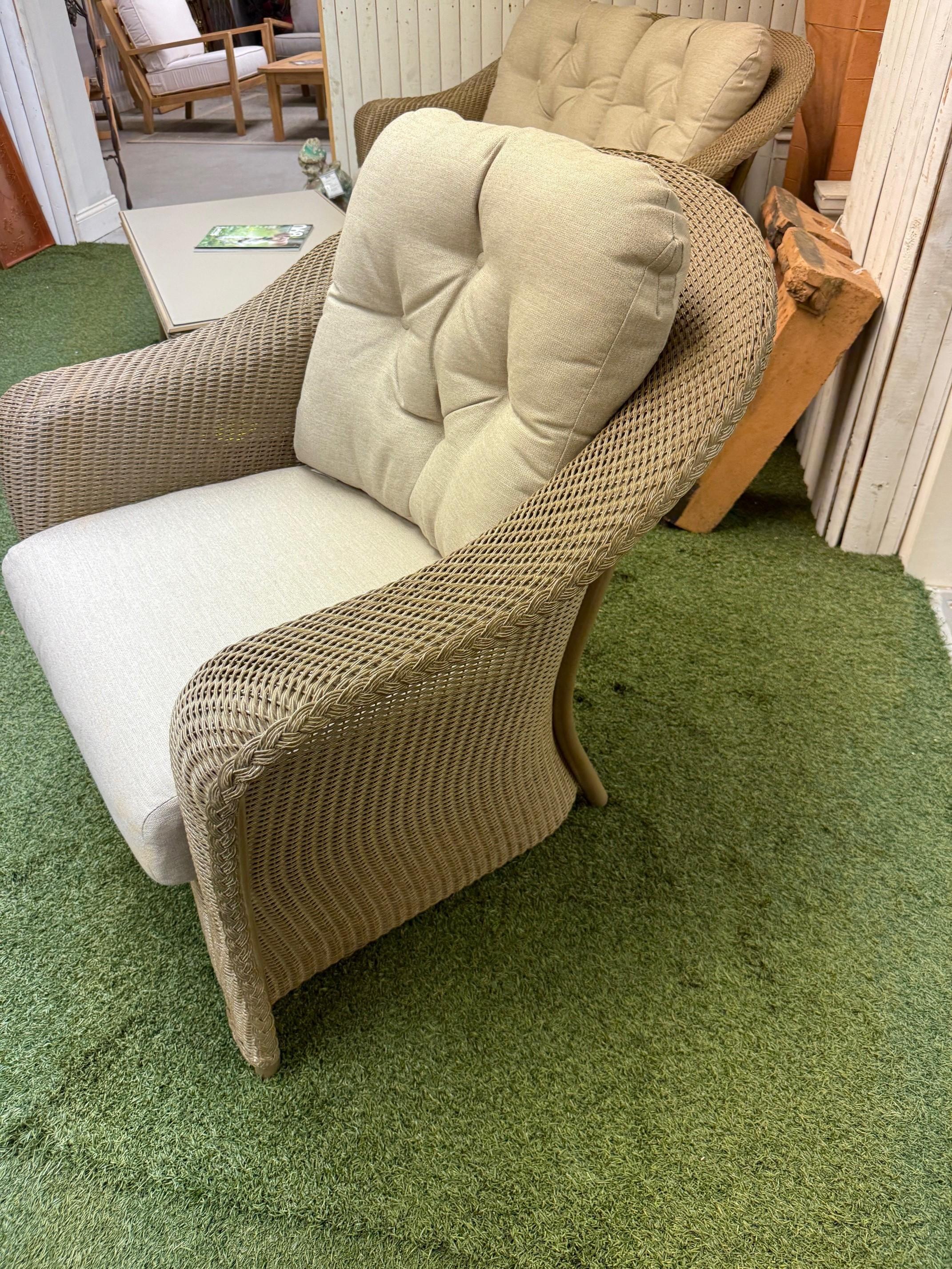 Americano Lloyd Flanders Reflection's Lounge Chair con cuscino in Sunbrella in vendita