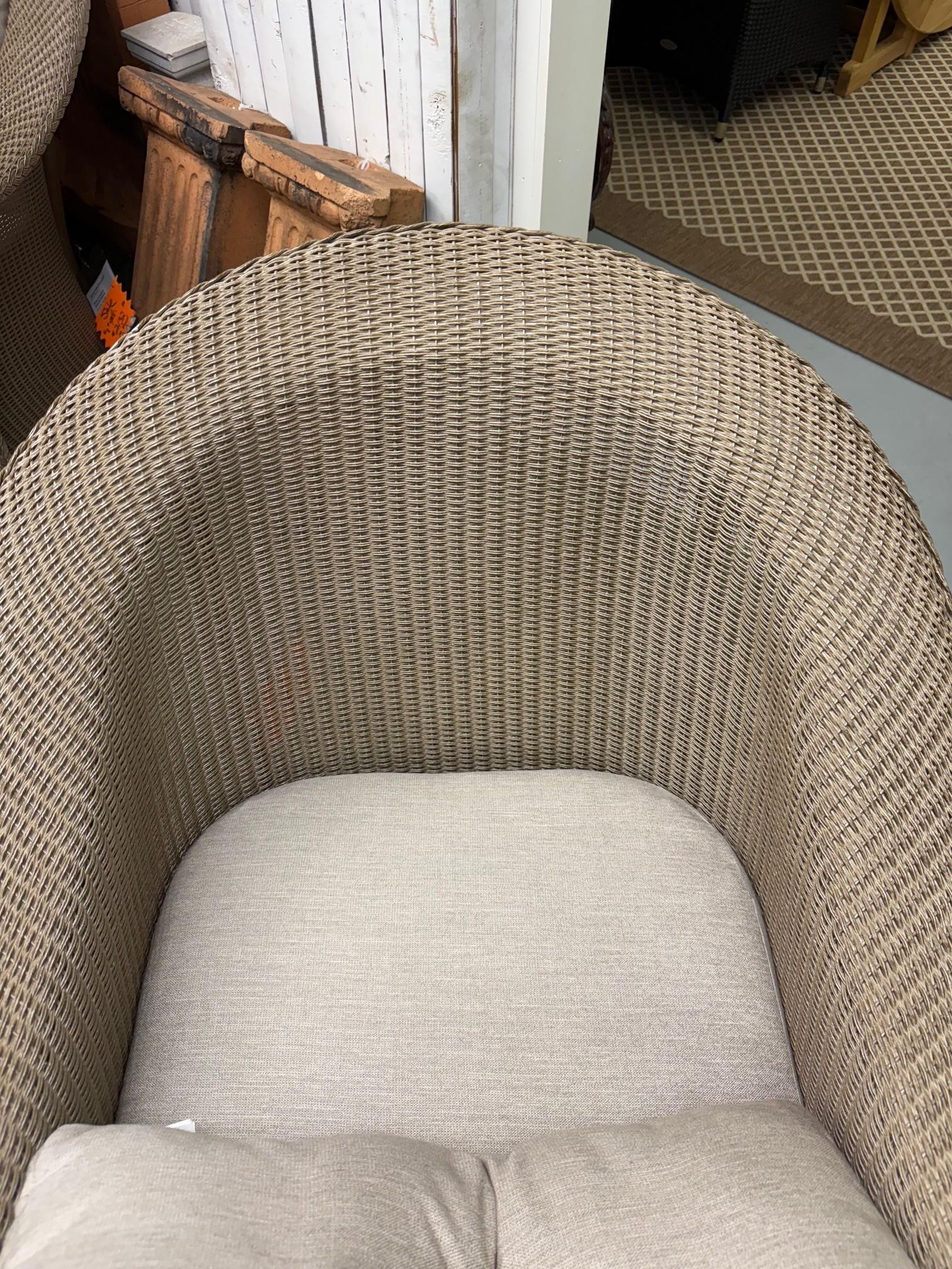 Lloyd Flanders Reflection's Lounge Chair con cuscino in Sunbrella in vendita 2