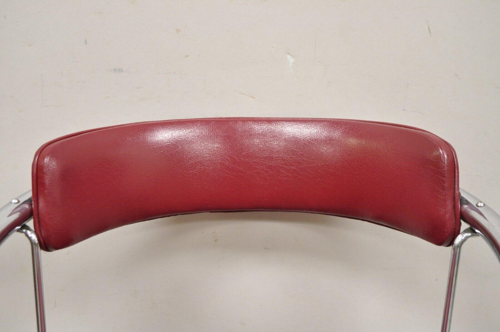 Fauteuil cantilever tubulaire chromé acier rouge vinyle Lloyd Kem Weber Bon état - En vente à Philadelphia, PA