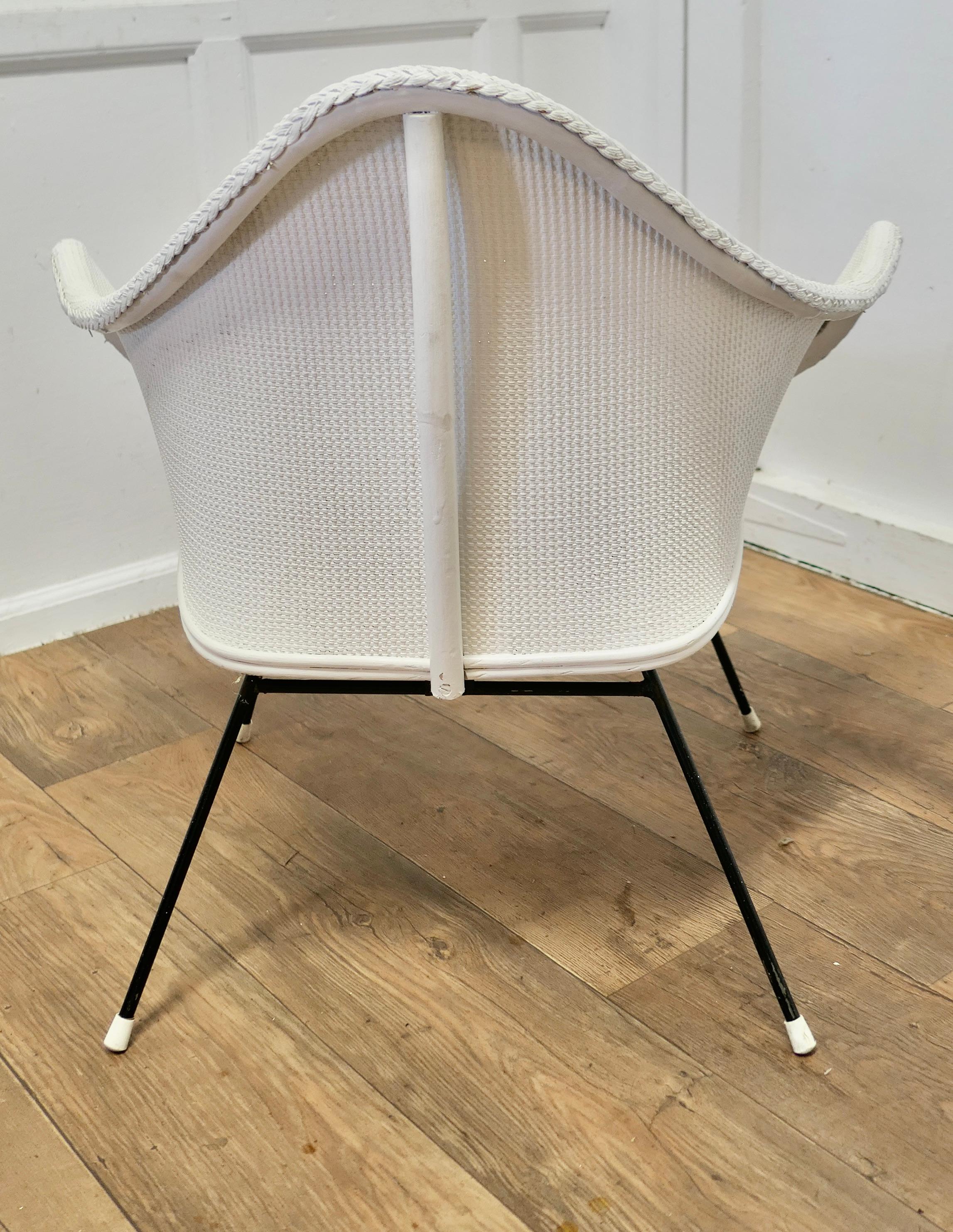 Mid-20th Century Lloyd Loom 1960s “Stingray” Retro Arm Chair   A Quirky statement piece of its ti For Sale