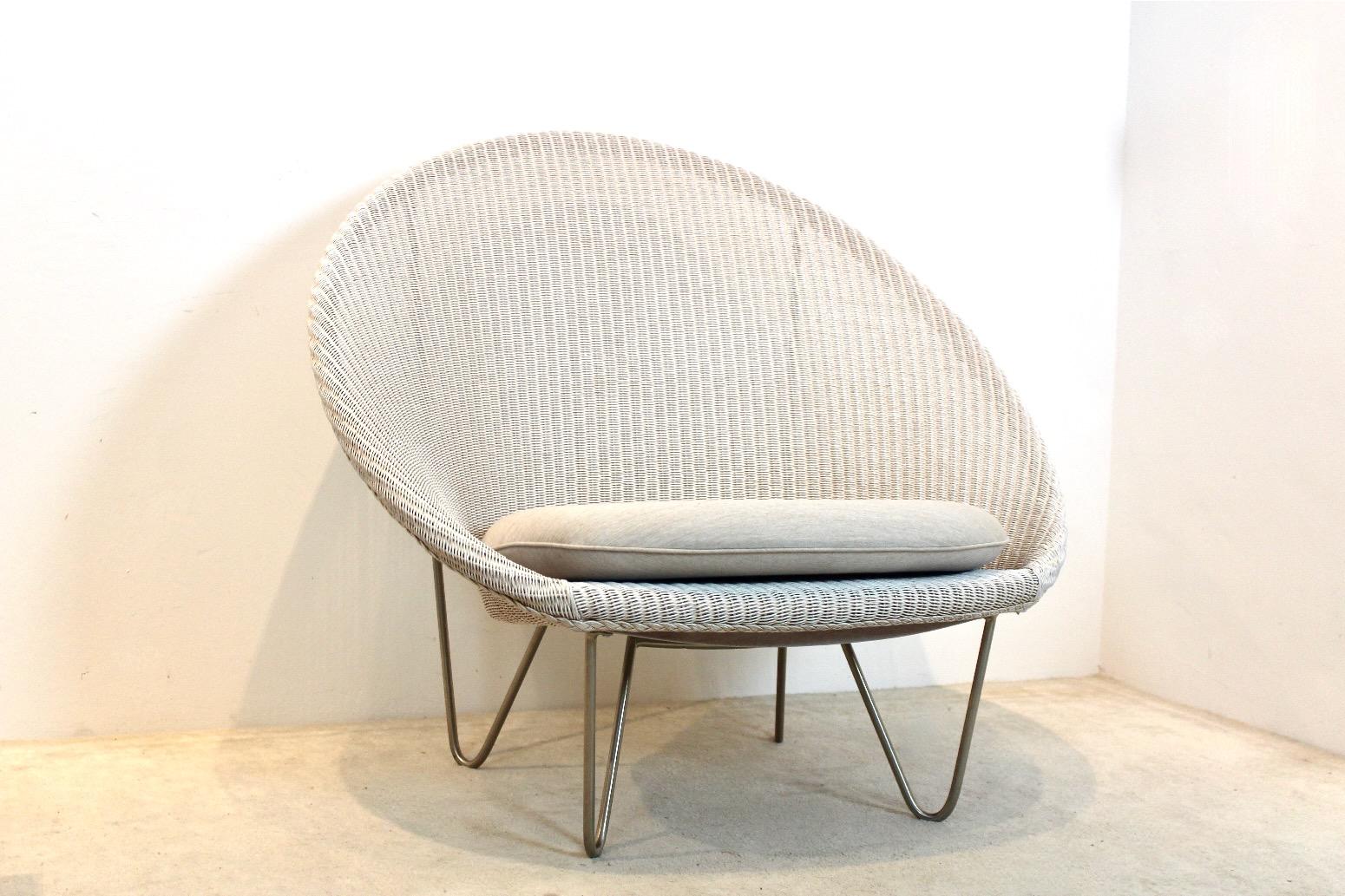 British Lloyd Loom Lounge Chair in White Grey