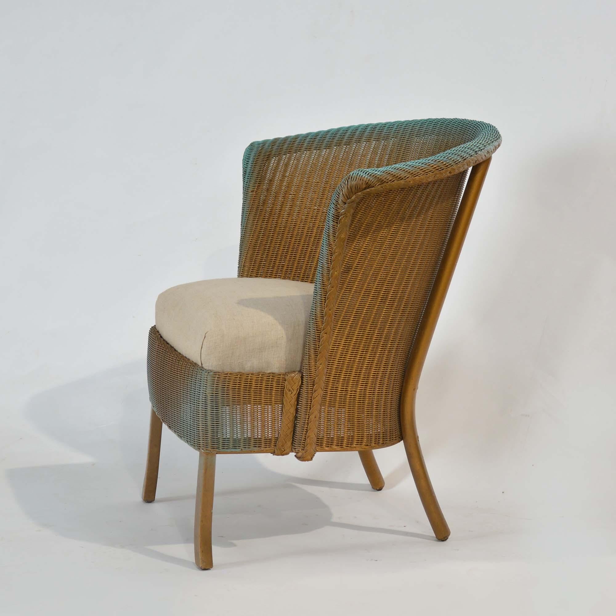 Mid-Century Modern Chaise lustrée Lloyd Loom en vente