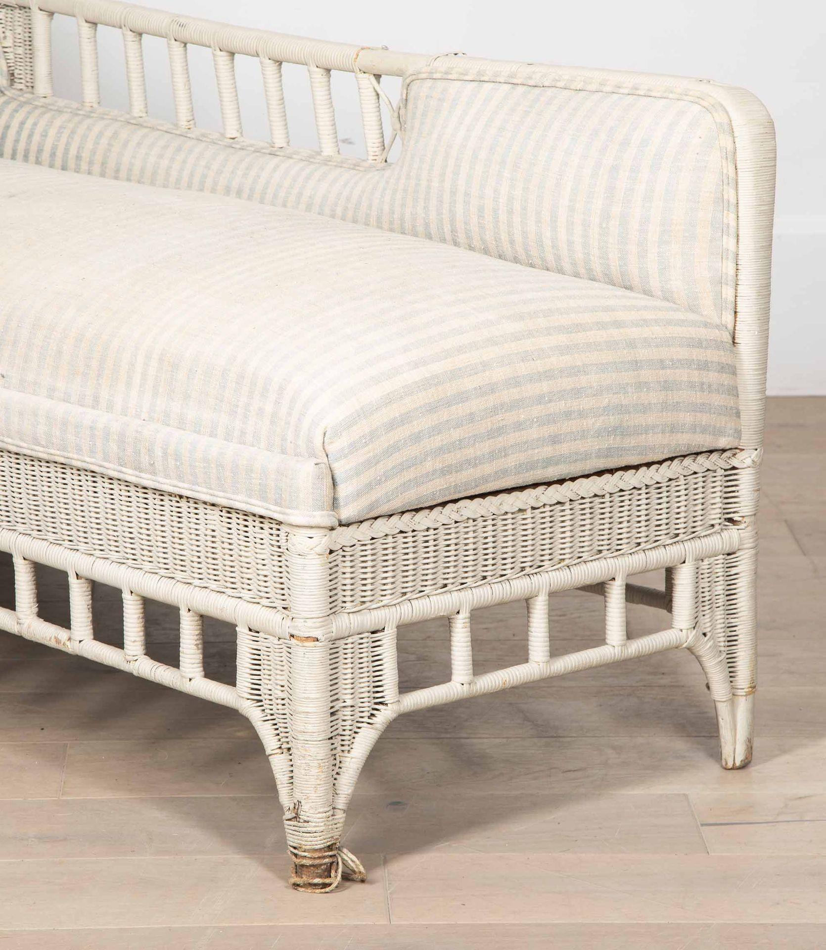 Lloyd Loom Style Upholstered Daybed For Sale 1