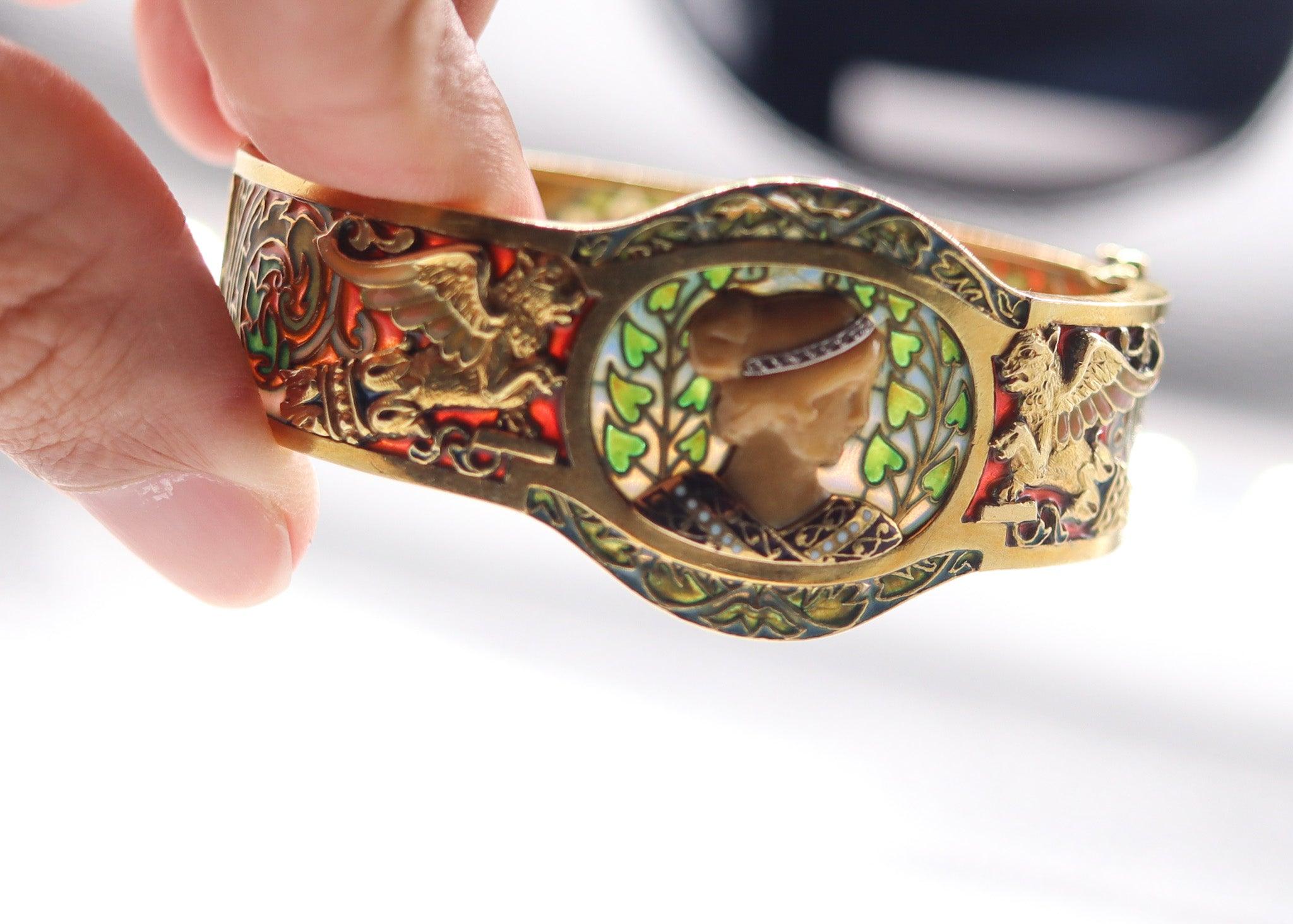 Bracciale LLUIS Masriera 1915 Barcelona Art Nouveau Plique Au Jour in oro 18Kt in vendita 3