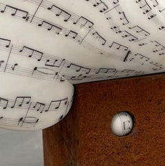 Spieldose: Halleluja - 21. Jahrhundert, zeitgenössische, abstrakte Skulptur